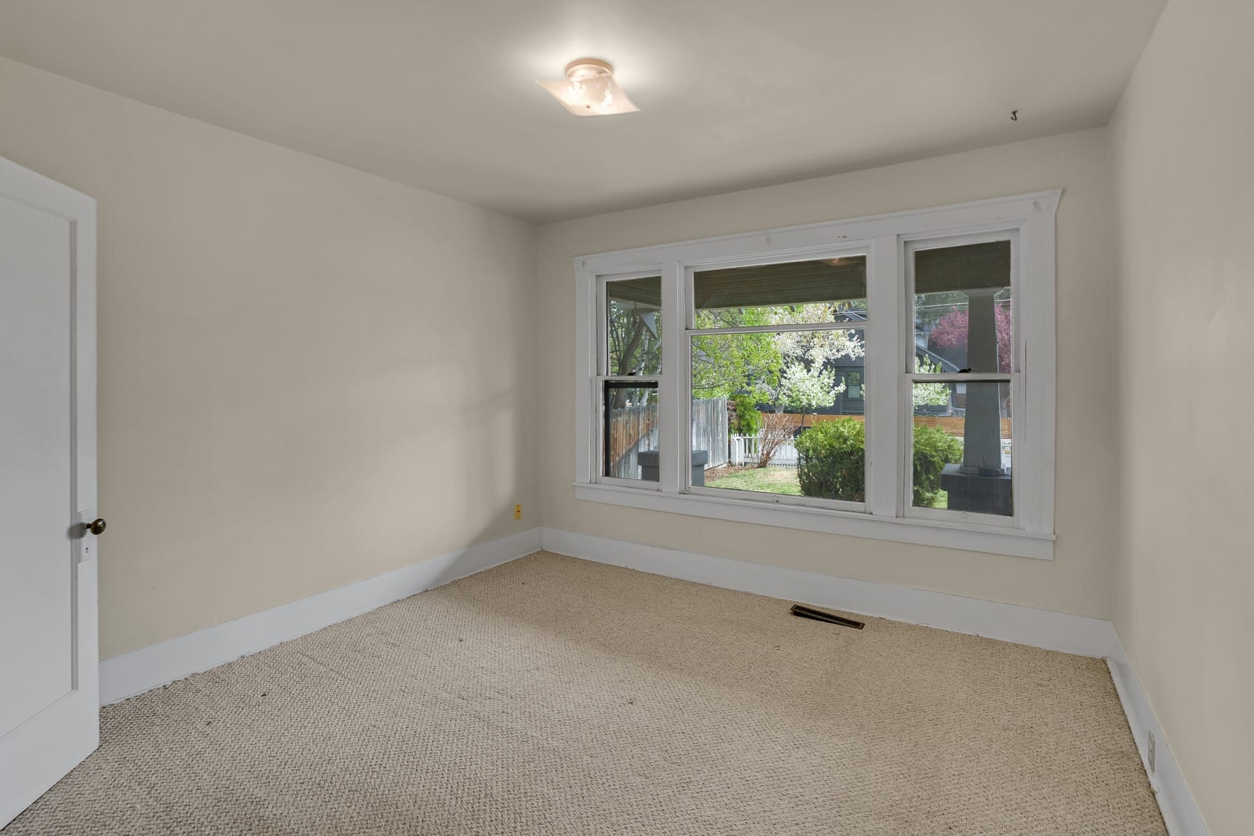  1605 NW 1st Street Bend, OR 97703 - 物件實景