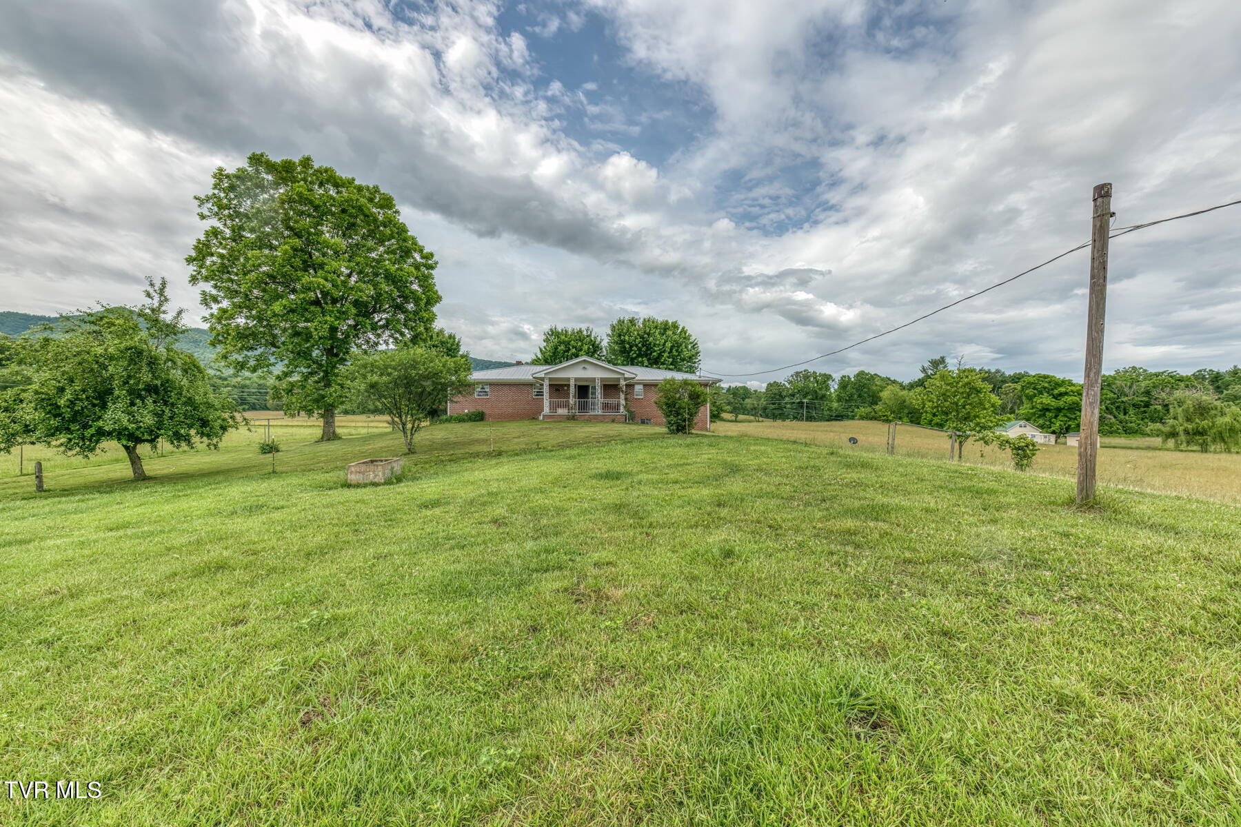 Chuckey, Tennessee, 37641, United States, 3 Bedrooms Bedrooms, ,1 BathroomBathrooms,Residential,For Sale,2048745