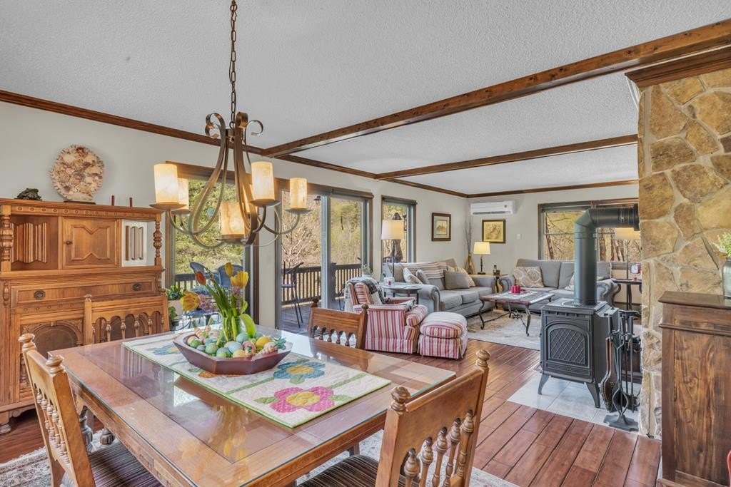 Hayesville, North Carolina, 28904, United States, 3 Bedrooms Bedrooms, ,3 BathroomsBathrooms,Residential,For Sale,1834730