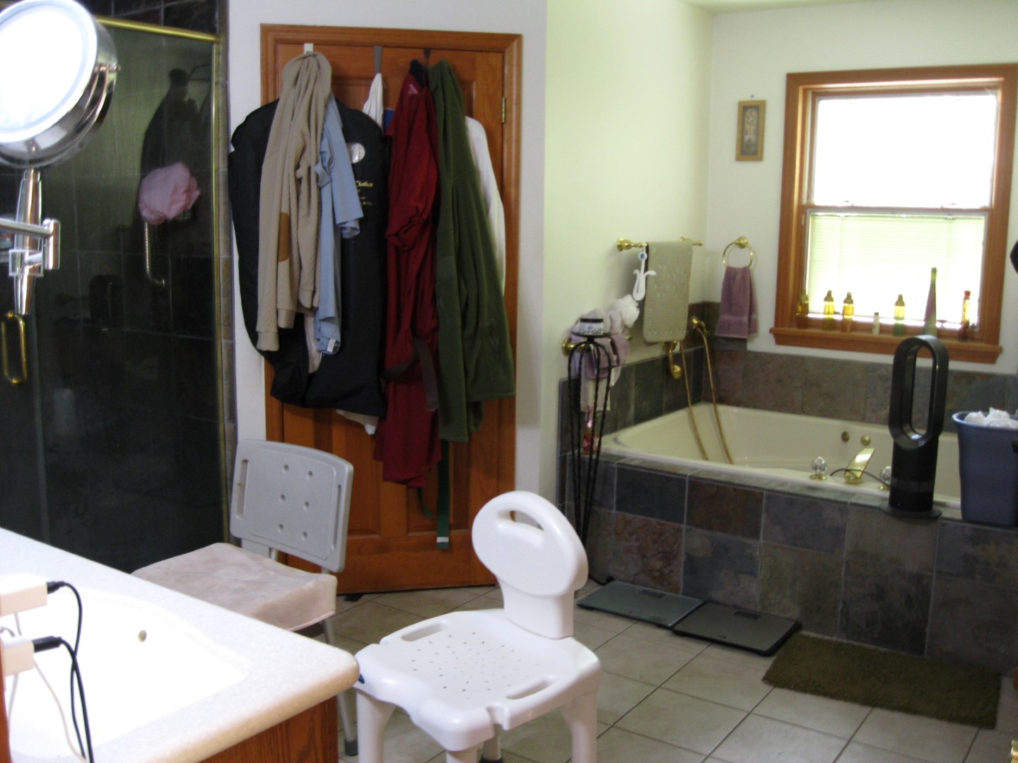 Hawley, Pennsylvania, 18428, United States, 4 Bedrooms Bedrooms, ,4 BathroomsBathrooms,Residential,For Sale,1907395