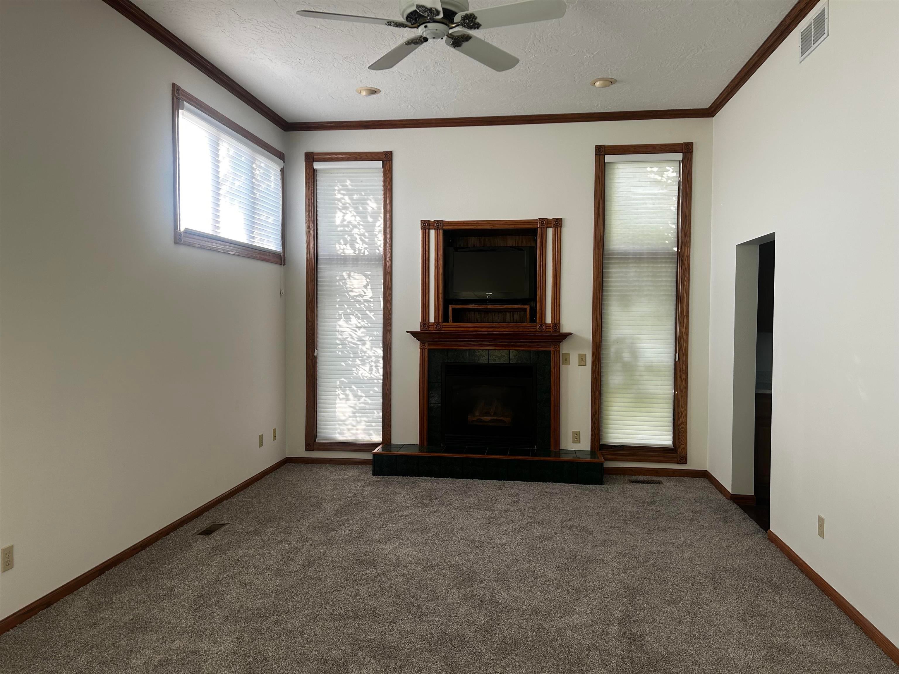 NORTH PLATTE, Nebraska, 69101, United States, 4 Bedrooms Bedrooms, ,4 BathroomsBathrooms,Residential,For Sale,1941880