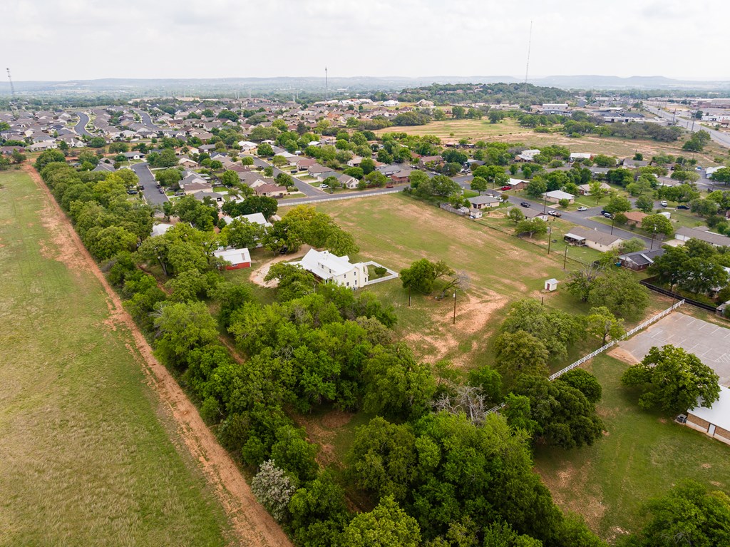 Fredericksburg, Texas, 78624, United States, 3 Bedrooms Bedrooms, ,2 BathroomsBathrooms,Residential,For Sale,1977273