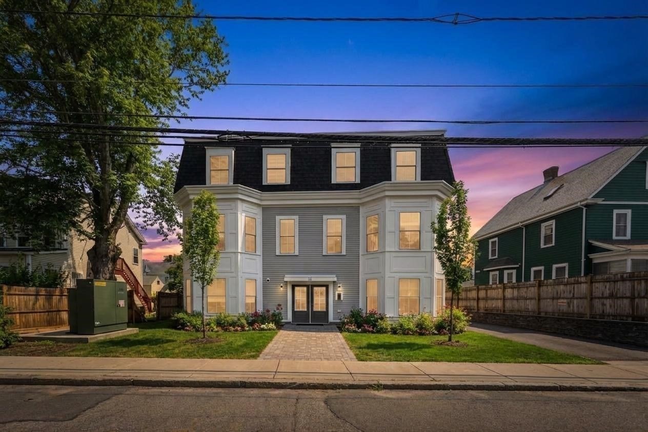 Boston, Massachusetts, 02134, United States, 3 Bedrooms Bedrooms, ,2 BathroomsBathrooms,Residential,For Sale,2034966