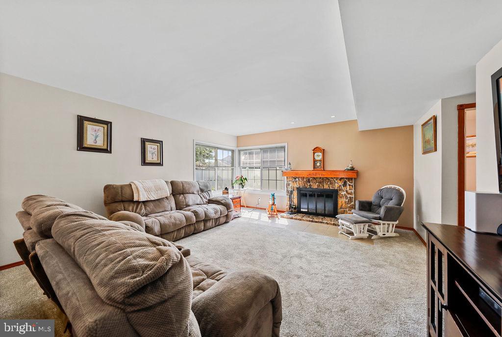 Marlton, New Jersey, 08053, United States, 5 Bedrooms Bedrooms, ,3 BathroomsBathrooms,Residential,For Sale,1904803