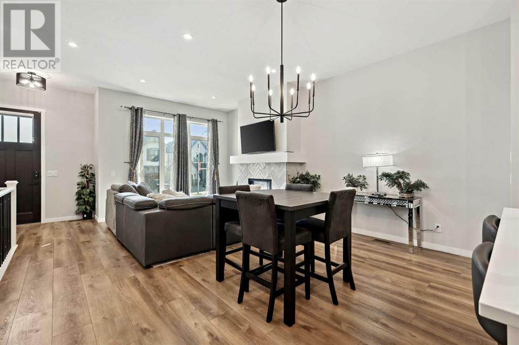 CALGARY, Alberta, T3M 2Z6, CA, 3 Bedrooms Bedrooms, ,2 BathroomsBathrooms,Residential,For Sale,1867473
