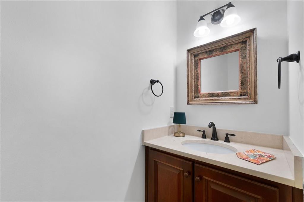 Decatur, Georgia, 30033, United States, 4 Bedrooms Bedrooms, ,4 BathroomsBathrooms,Residential,For Sale,1989134