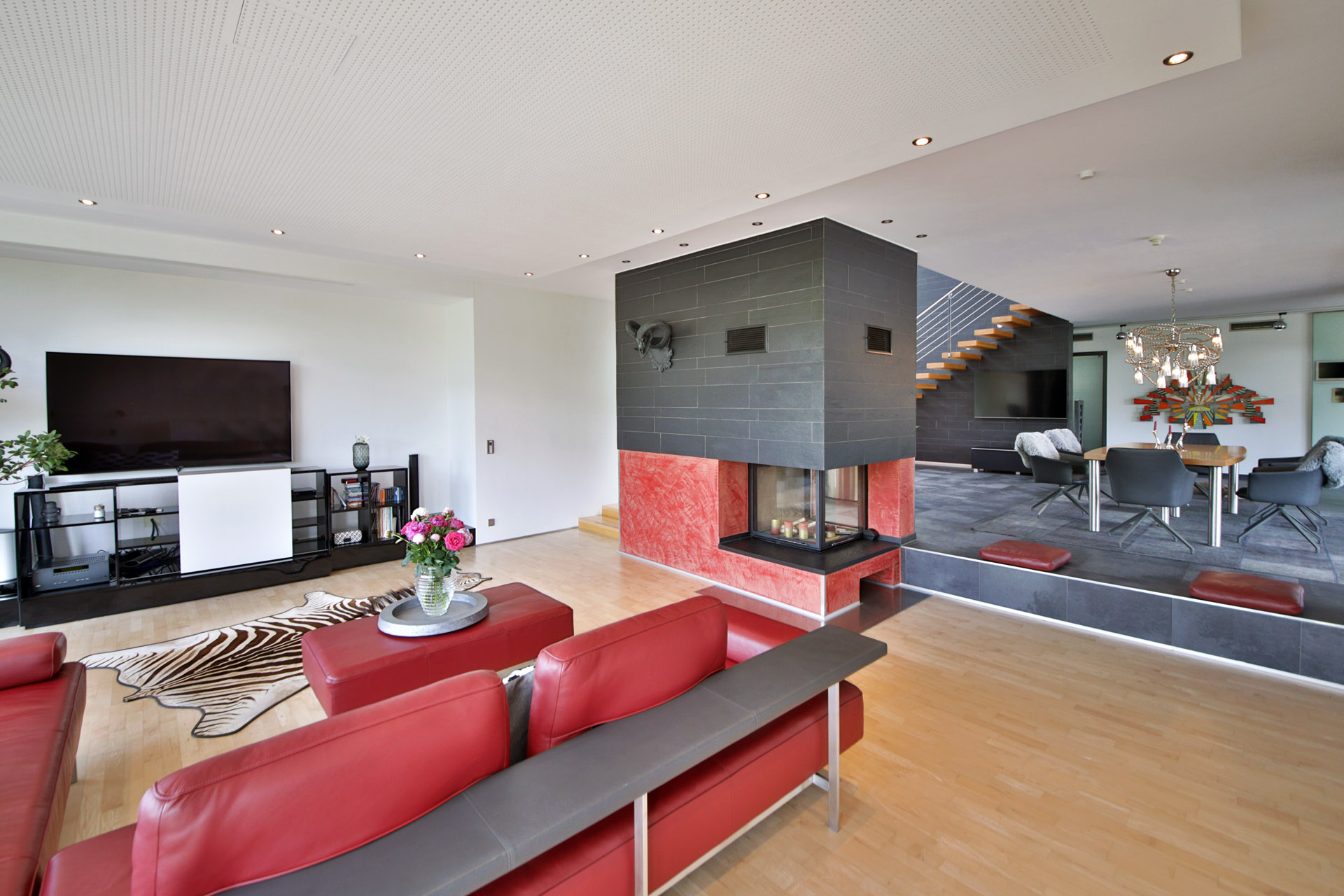  A property of exceptional quality in one of the most sought-after areas - 物件實景