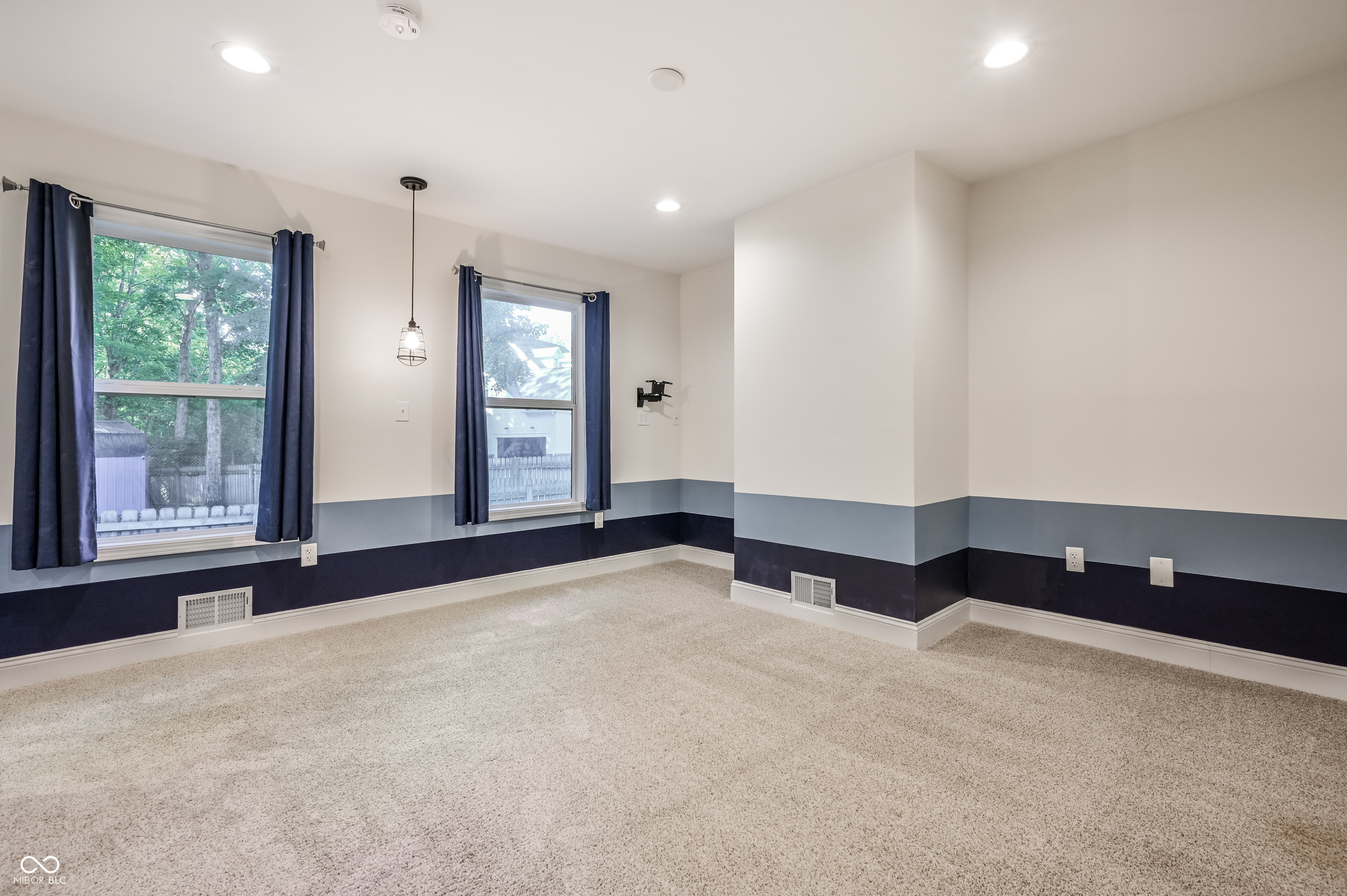 Carmel, Indiana, 46033, United States, 4 Bedrooms Bedrooms, ,4 BathroomsBathrooms,Residential,For Sale,1977352