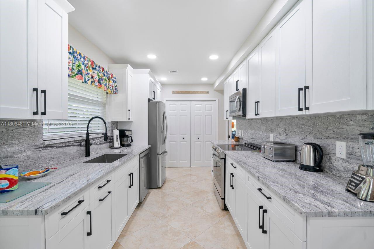 Jupiter, Florida, 33477, United States, 3 Bedrooms Bedrooms, ,2 BathroomsBathrooms,Residential,For Sale,1827227