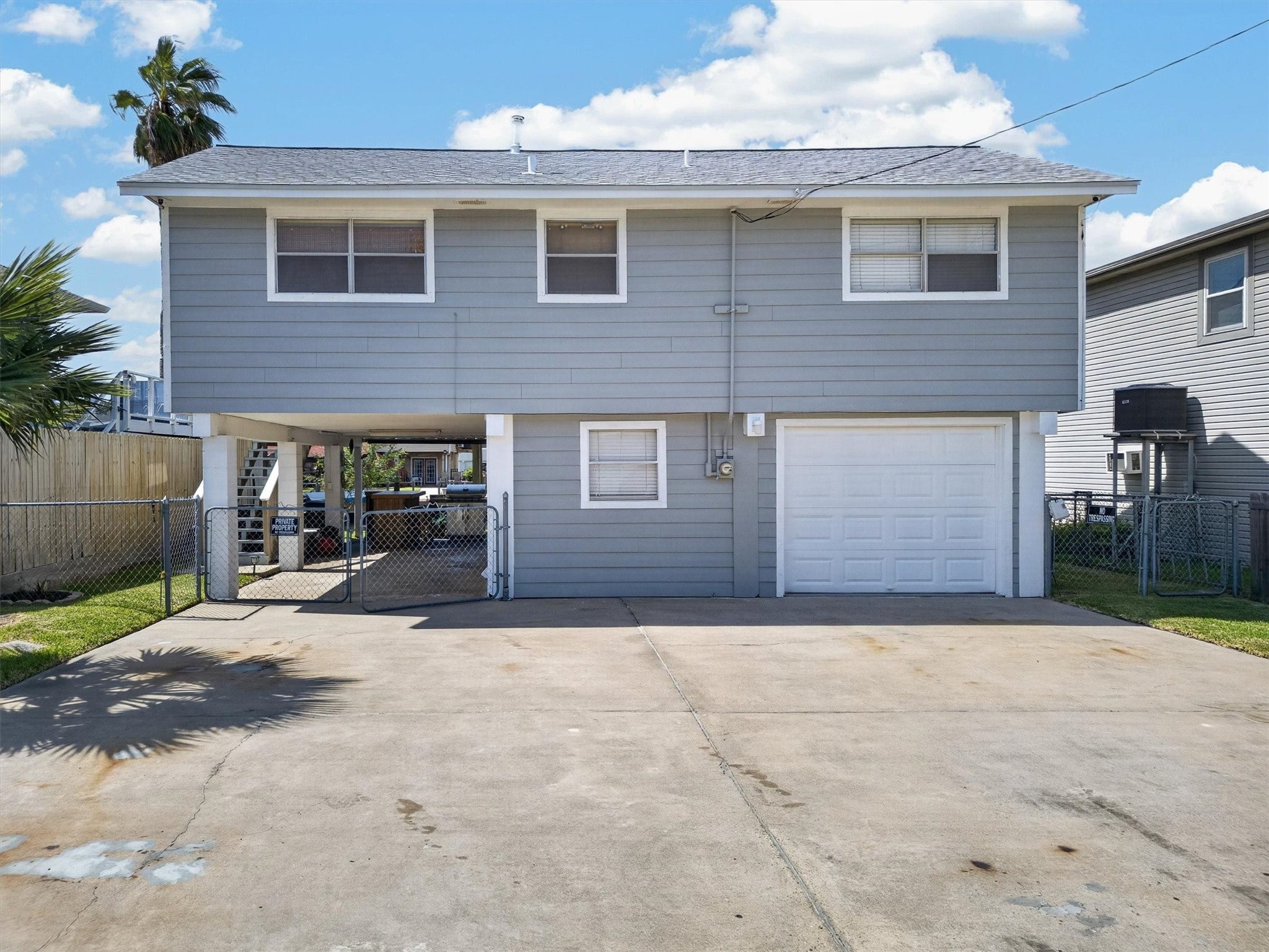 Warsaw St, Hitchcock, TX 77563