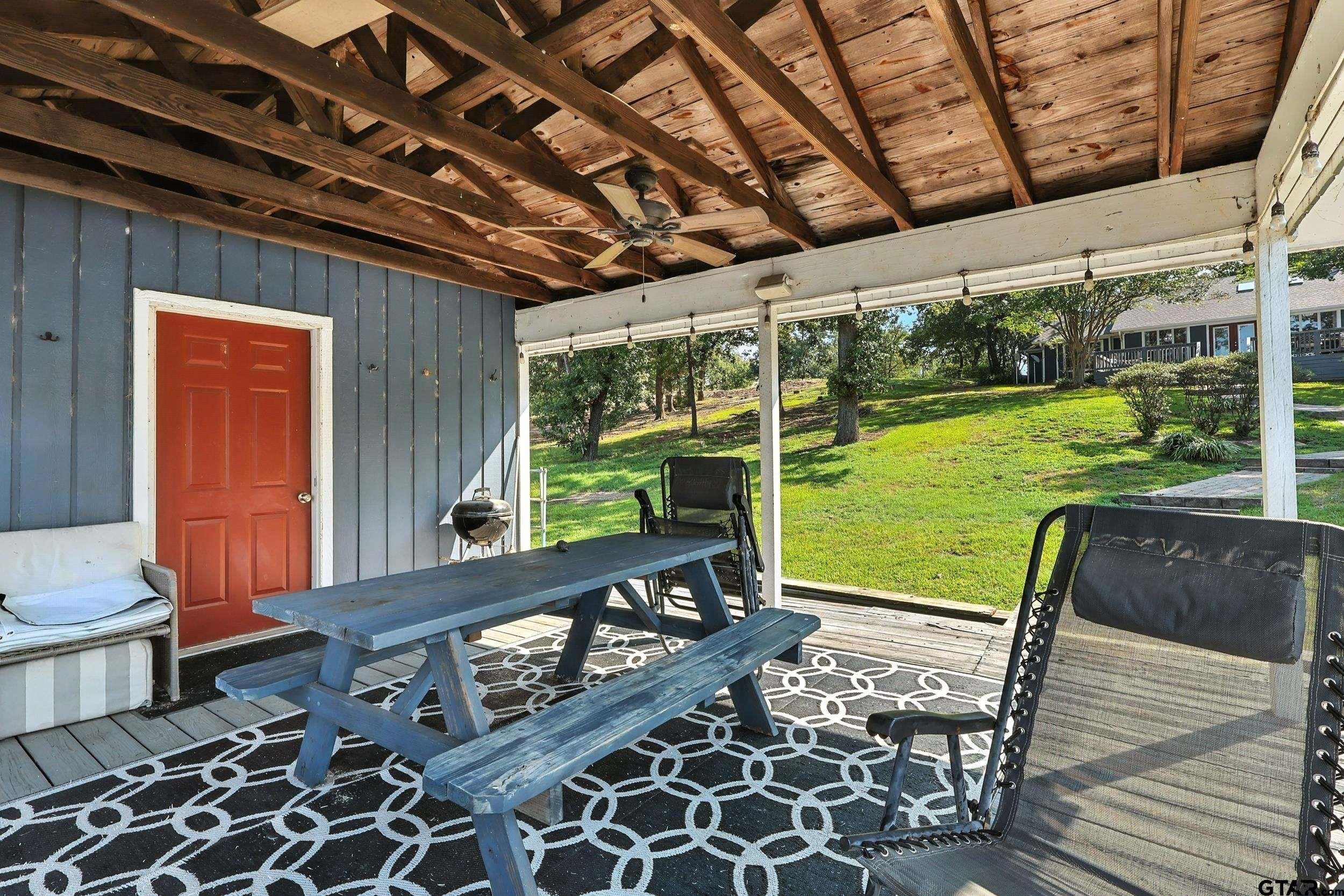 Pittsburg, Texas, 75686, United States, 3 Bedrooms Bedrooms, ,3 BathroomsBathrooms,Residential,For Sale,1977166