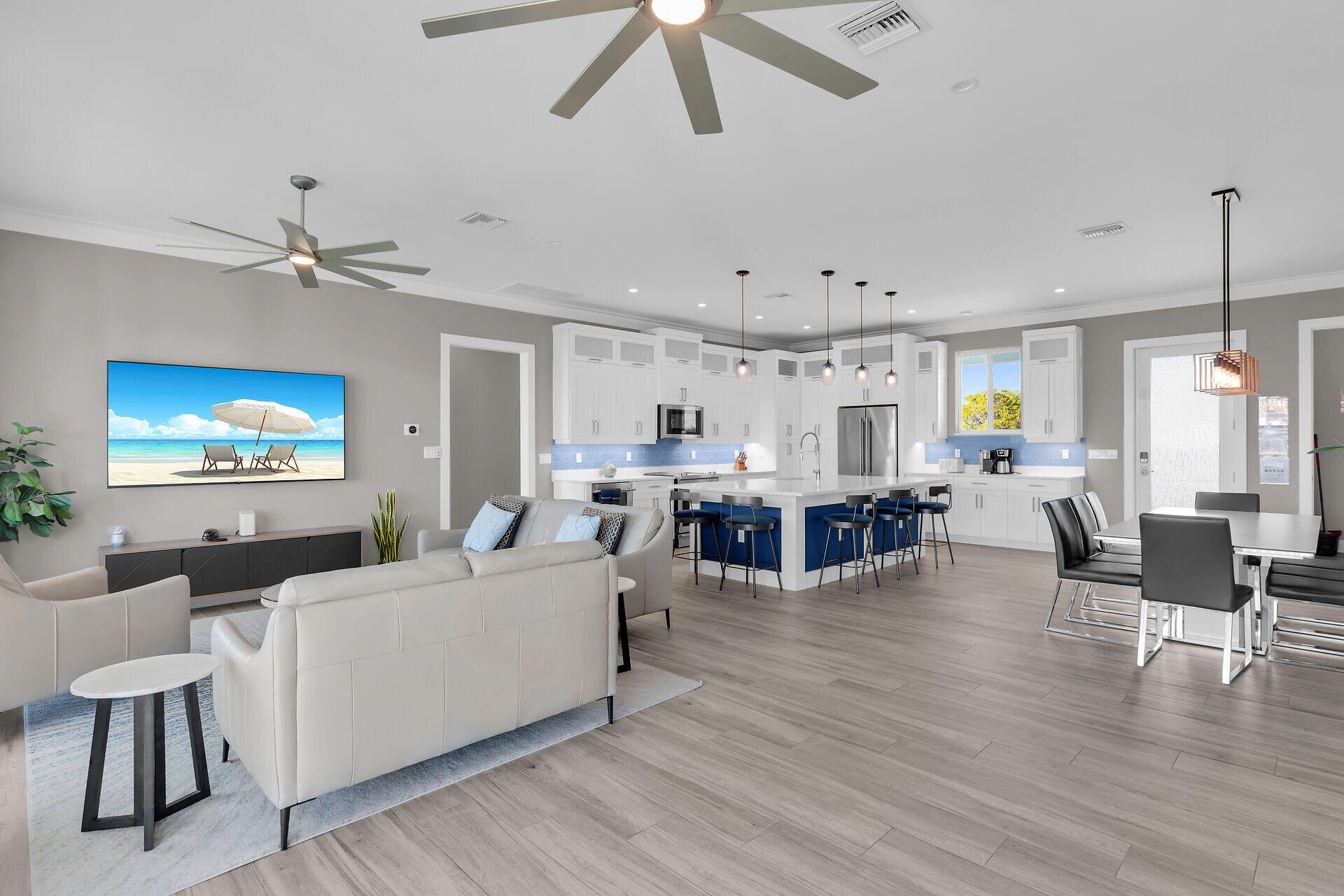 MARATHON, Florida, 33050, United States, 4 Bedrooms Bedrooms, ,4 BathroomsBathrooms,Residential,For Sale,1994527