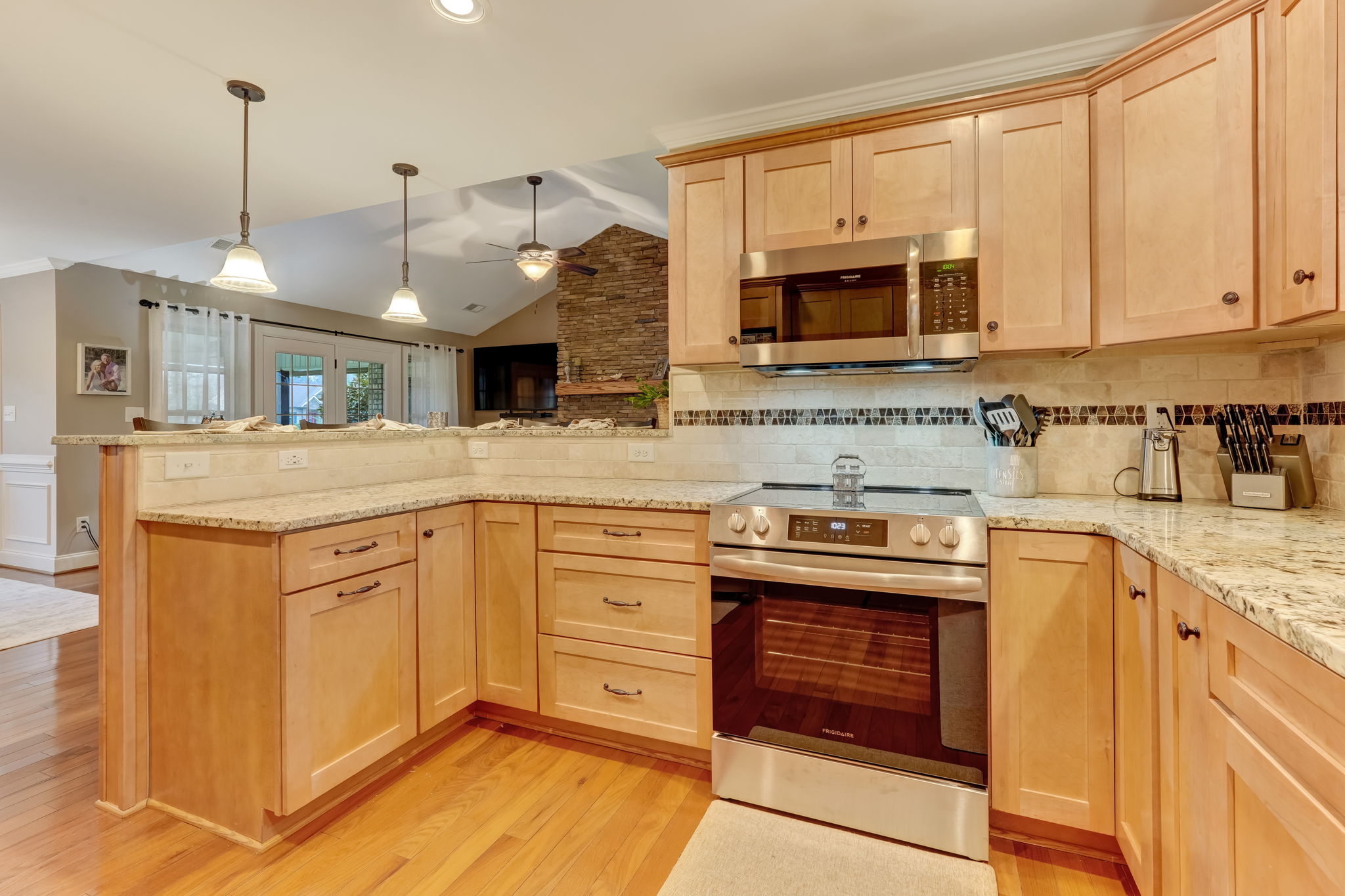 Reidsville, North Carolina, 27320, United States, 3 Bedrooms Bedrooms, ,2 BathroomsBathrooms,Residential,For Sale,2012071