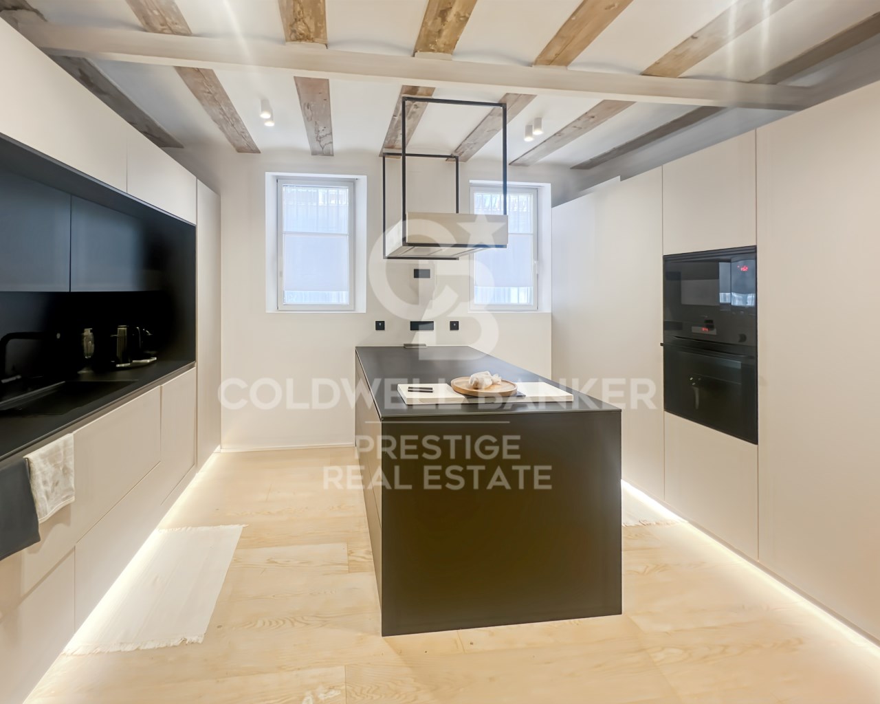 Barcelona, Catalonia, ES, 3 Bedrooms Bedrooms, ,3 BathroomsBathrooms,Residential,For Sale,1807120