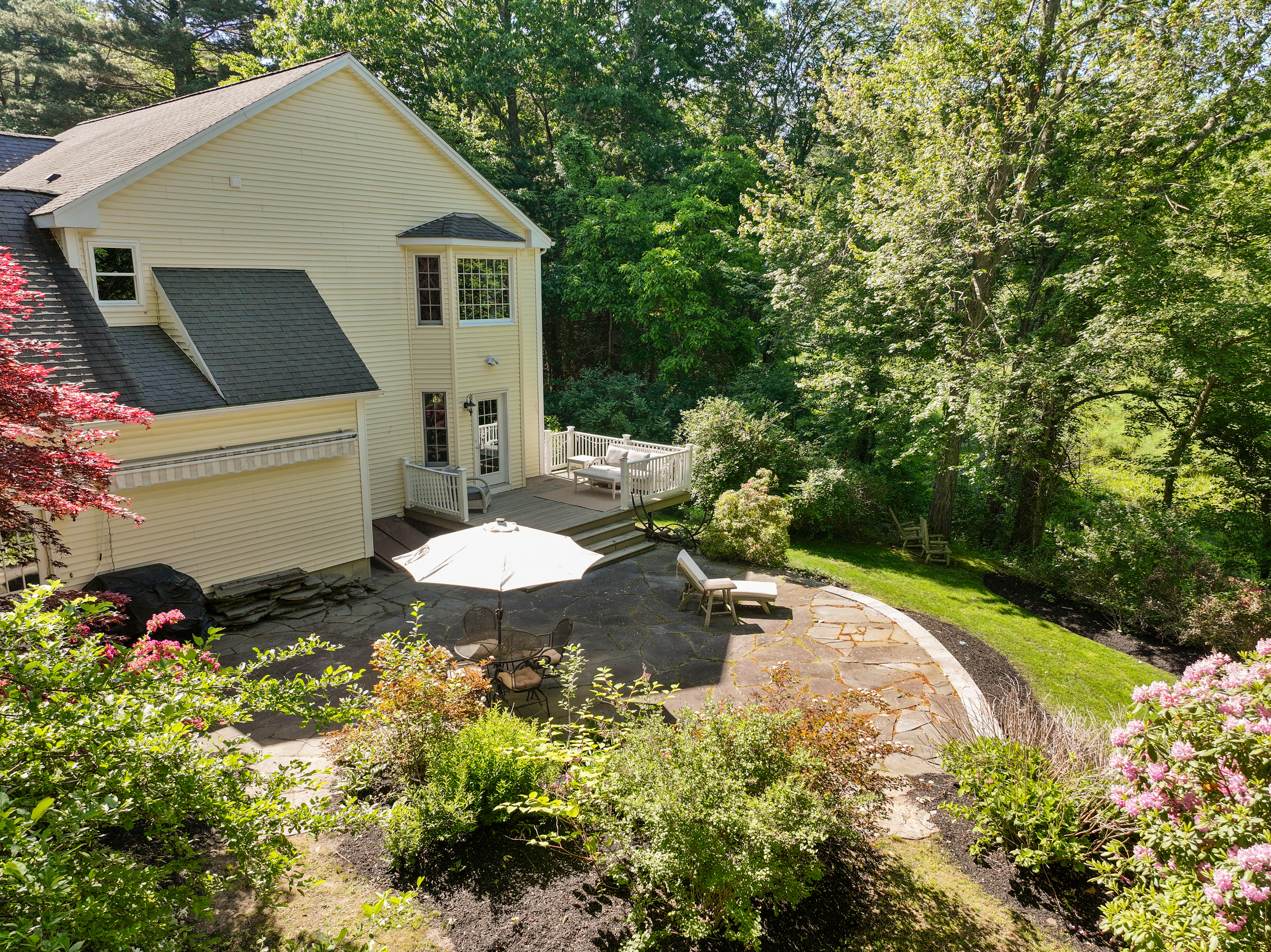  18 Wood Street, Southborough, MA, 01772 - 物件實景