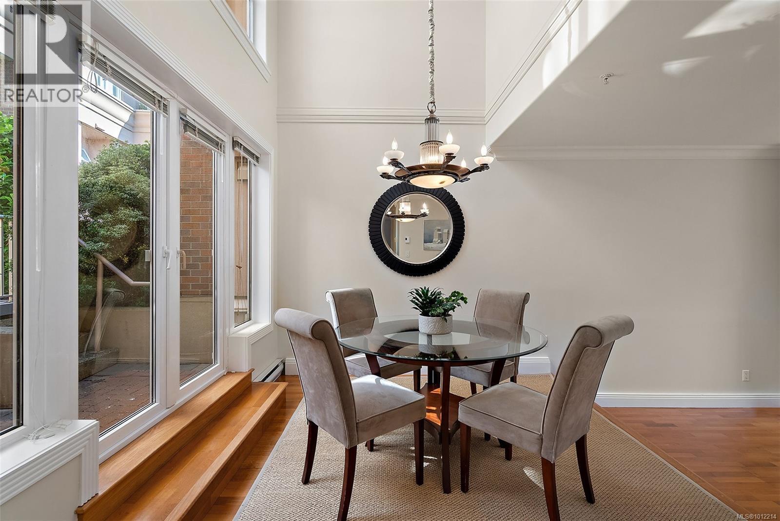 VICTORIA, British Columbia, V9A 7M5, CA, 4 Bedrooms Bedrooms, ,4 BathroomsBathrooms,Residential,For Sale,1947216
