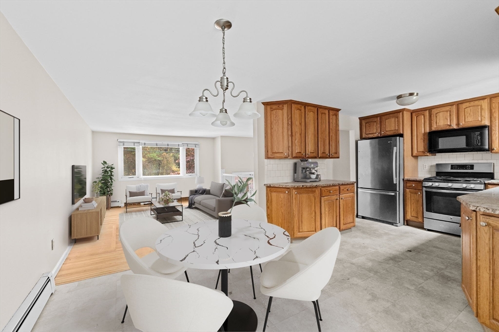 Mansfield, Massachusetts, 02048, United States, 3 Bedrooms Bedrooms, ,2 BathroomsBathrooms,Residential,For Sale,1991950