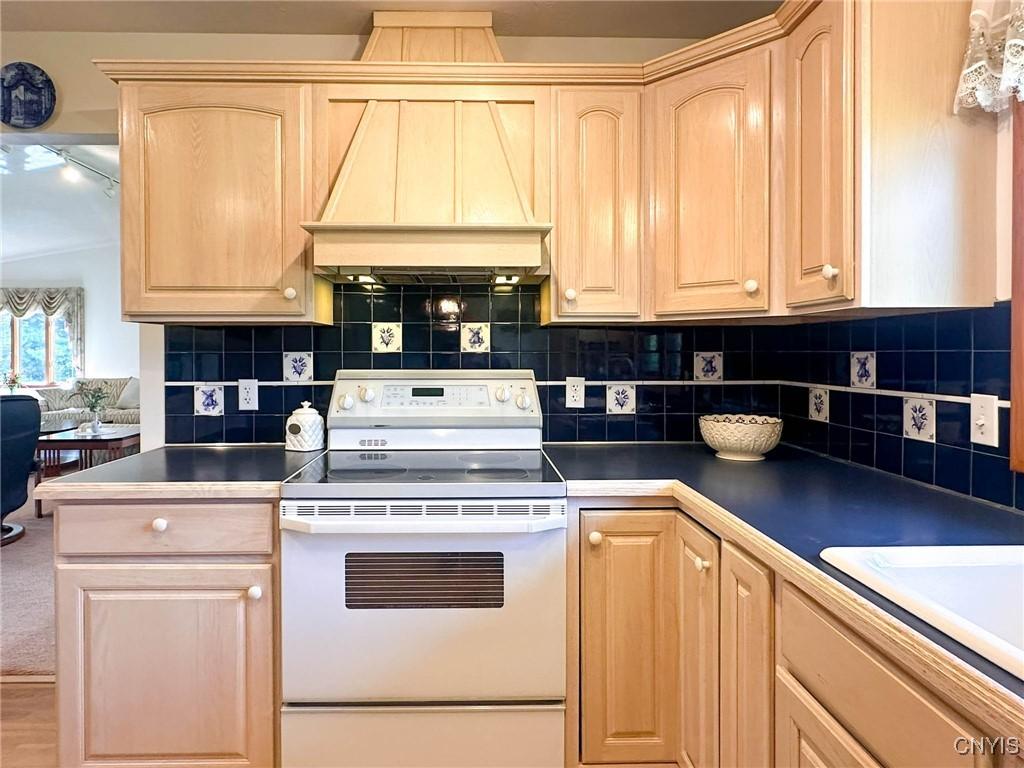 Oneida, New York, 13421, United States, 3 Bedrooms Bedrooms, ,2 BathroomsBathrooms,Residential,For Sale,1940517