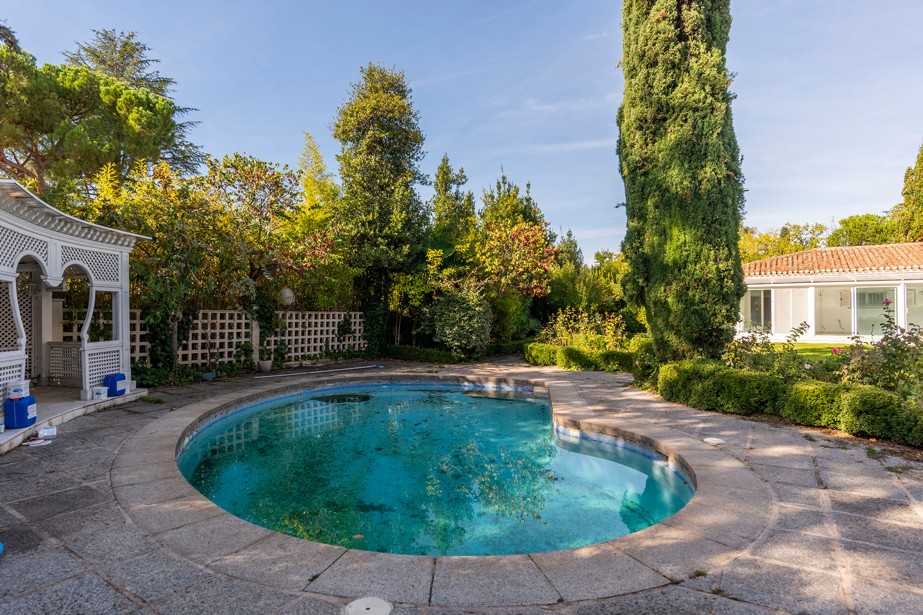  A residence with extraordinary transformation potential in La Florida - 物件實景