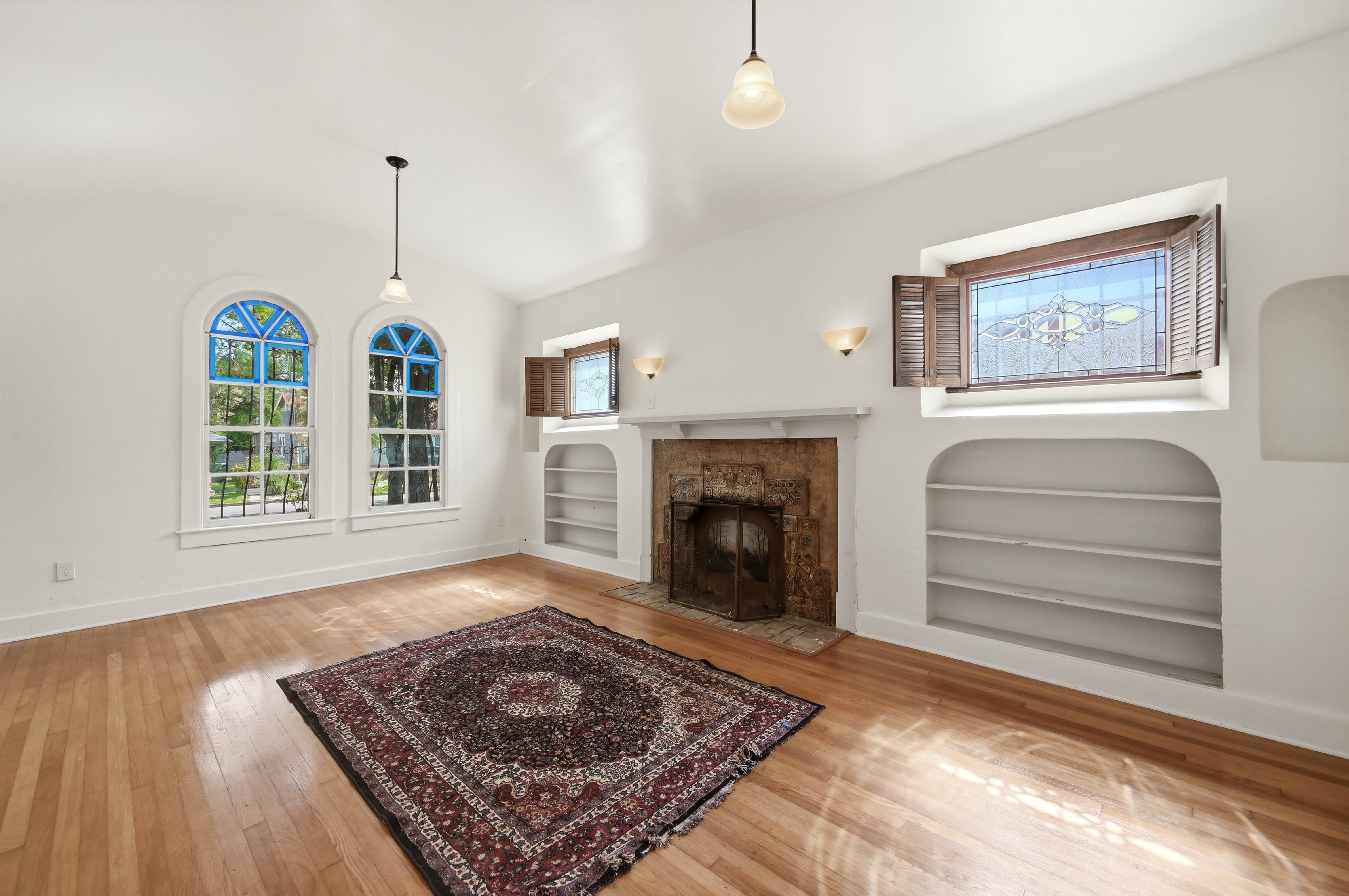 1927 Spanish Gem with Garage Apartment - 物件實景