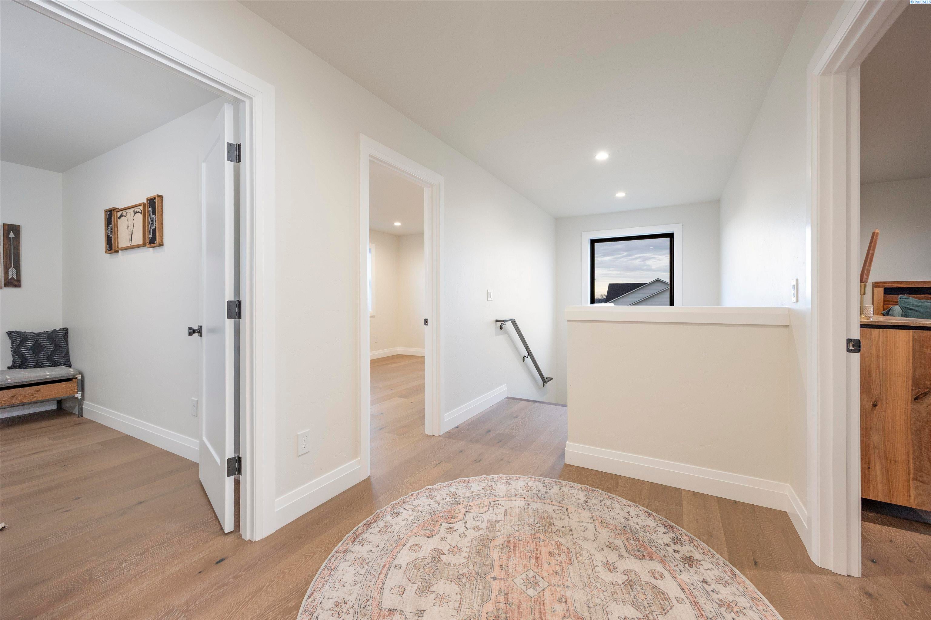 Pasco, Washington, 99301, United States, 4 Bedrooms Bedrooms, ,3 BathroomsBathrooms,Residential,For Sale,2005425