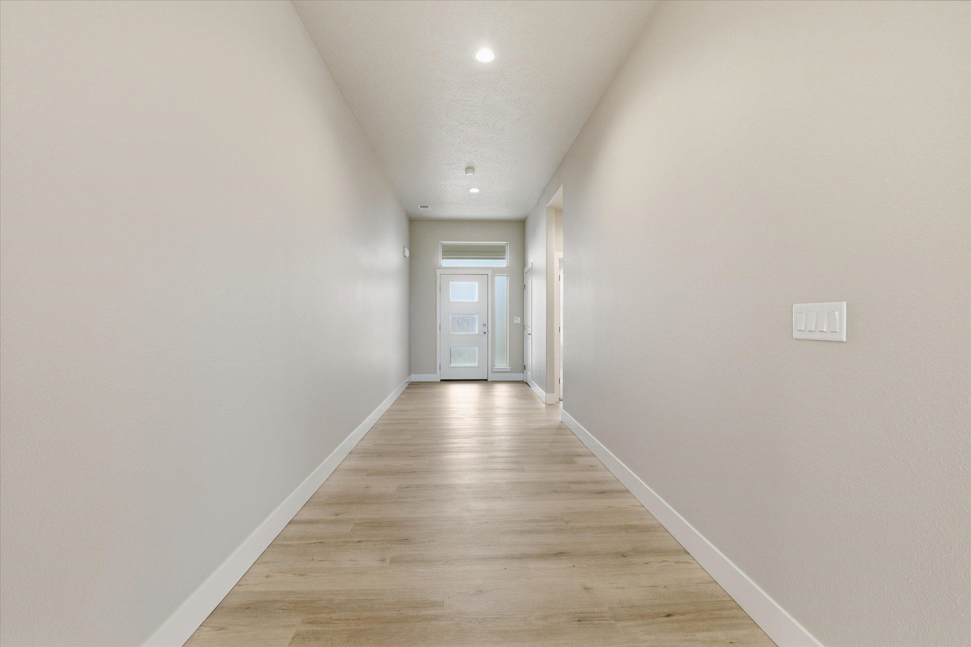 Deer Park, Washington, 99006, United States, 3 Bedrooms Bedrooms, ,2 BathroomsBathrooms,Residential,For Sale,1986419