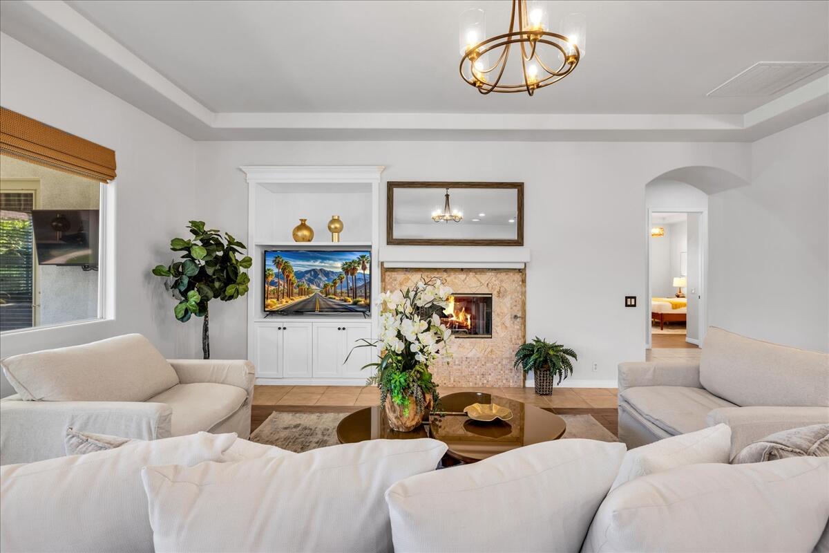 La Quinta, California, 92253, United States, 3 Bedrooms Bedrooms, ,3 BathroomsBathrooms,Residential,For Sale,1991537