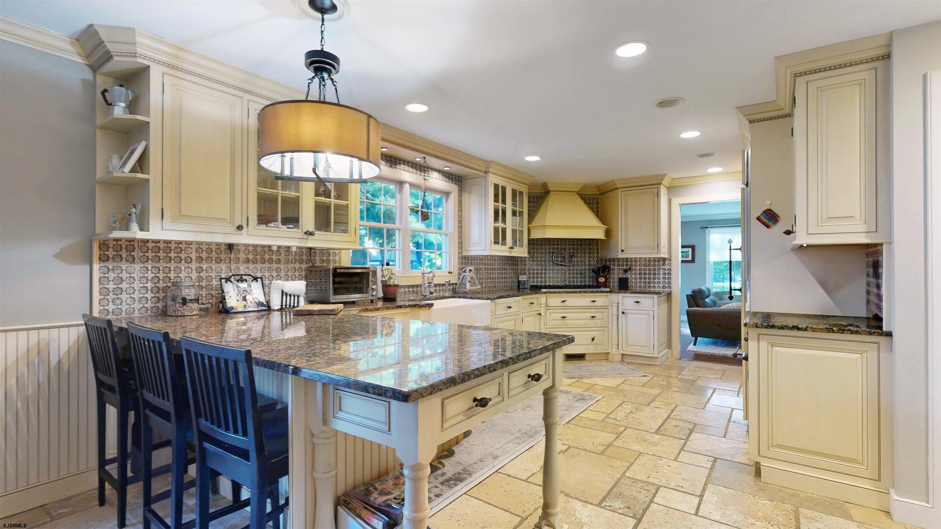 Linwood, New Jersey, 08221, United States, 6 Bedrooms Bedrooms, ,5 BathroomsBathrooms,Residential,For Sale,1975811