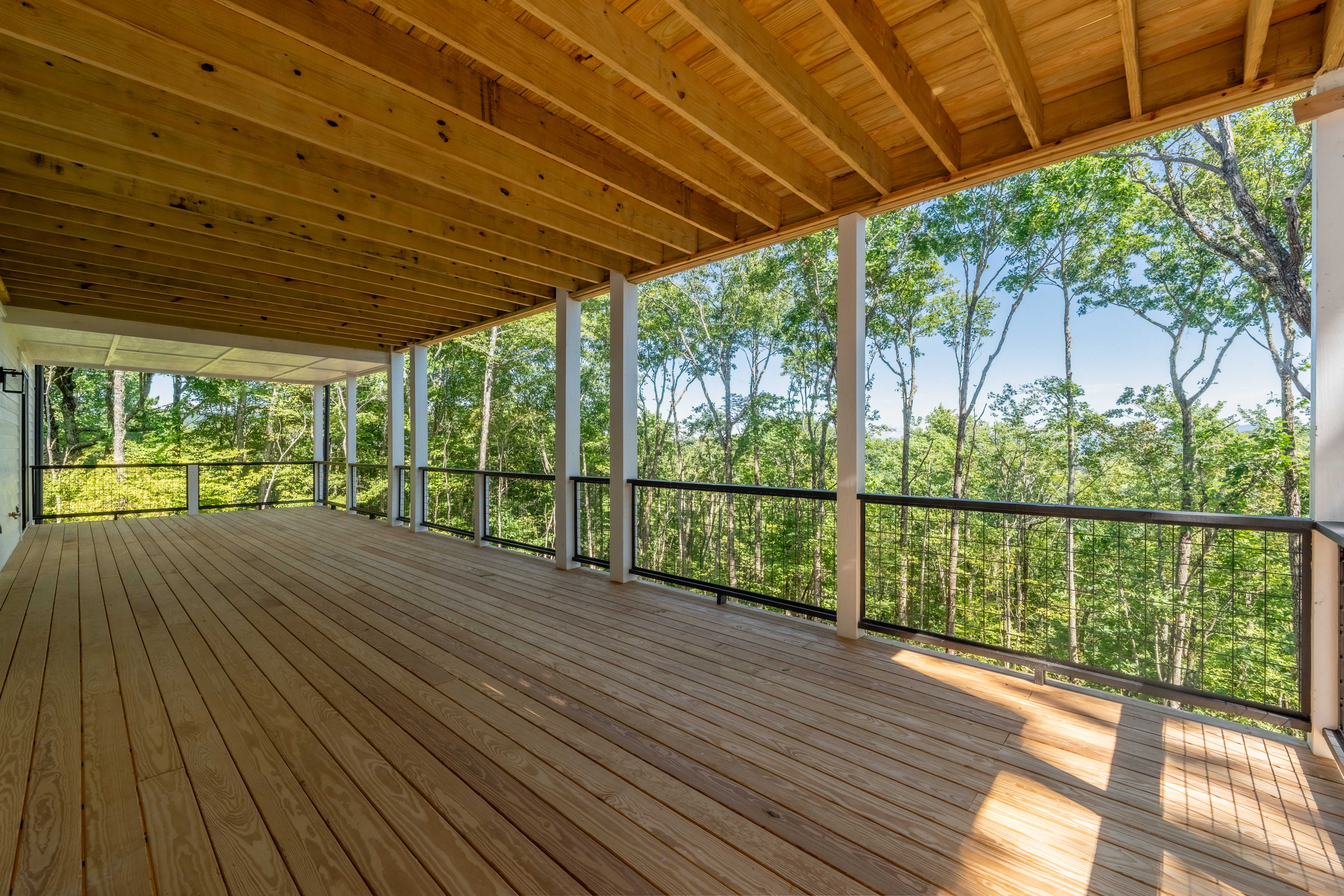  Mountain Home at Chinquapin - 物件實景
