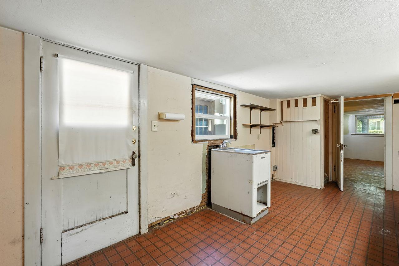 Sacramento, California, 95819, United States, 3 Bedrooms Bedrooms, ,2 BathroomsBathrooms,Residential,For Sale,1925048