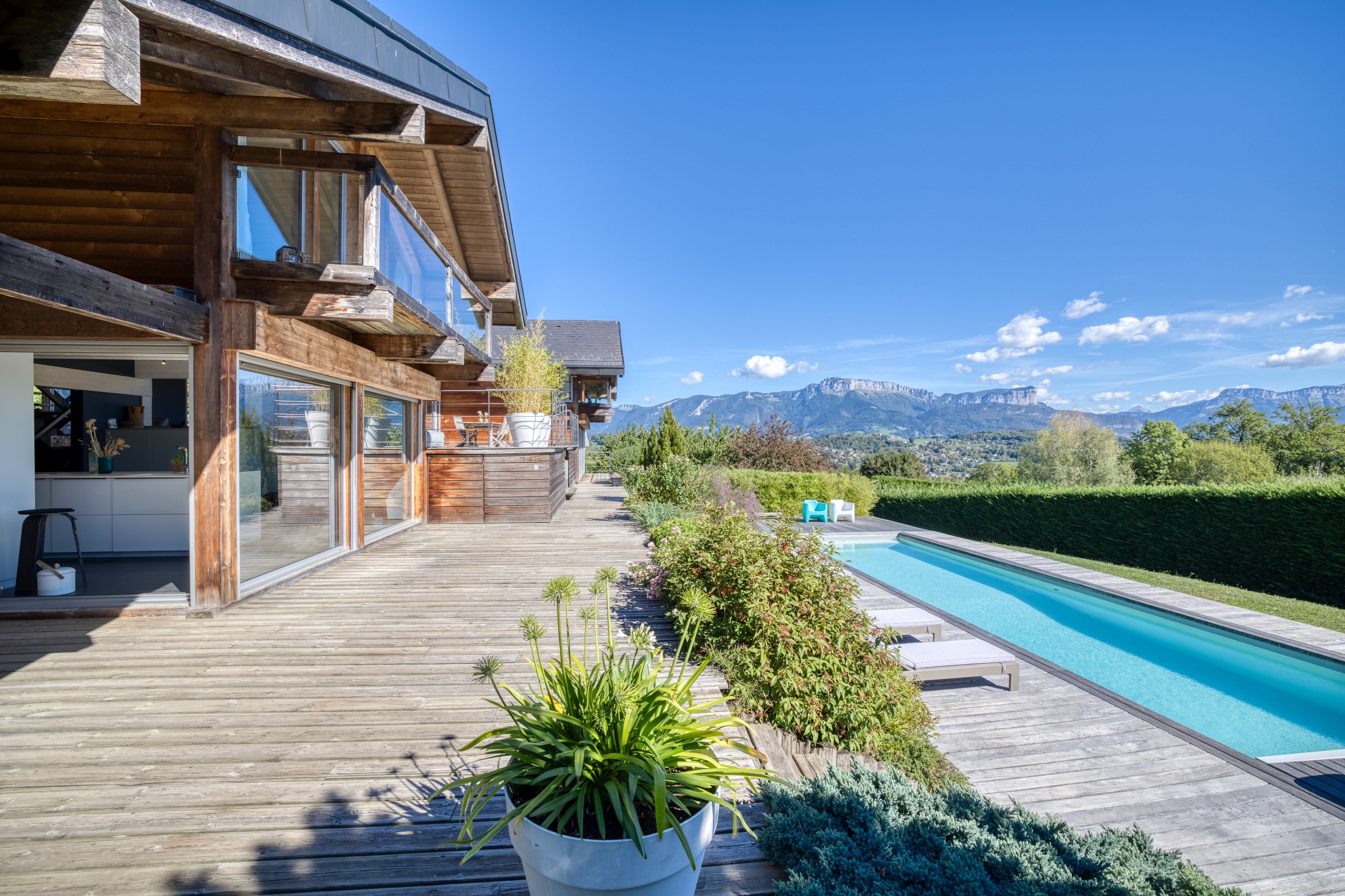  Contemporary Elegance and Alpine Art of Living Overlooking Lake Annecy - 物件實景