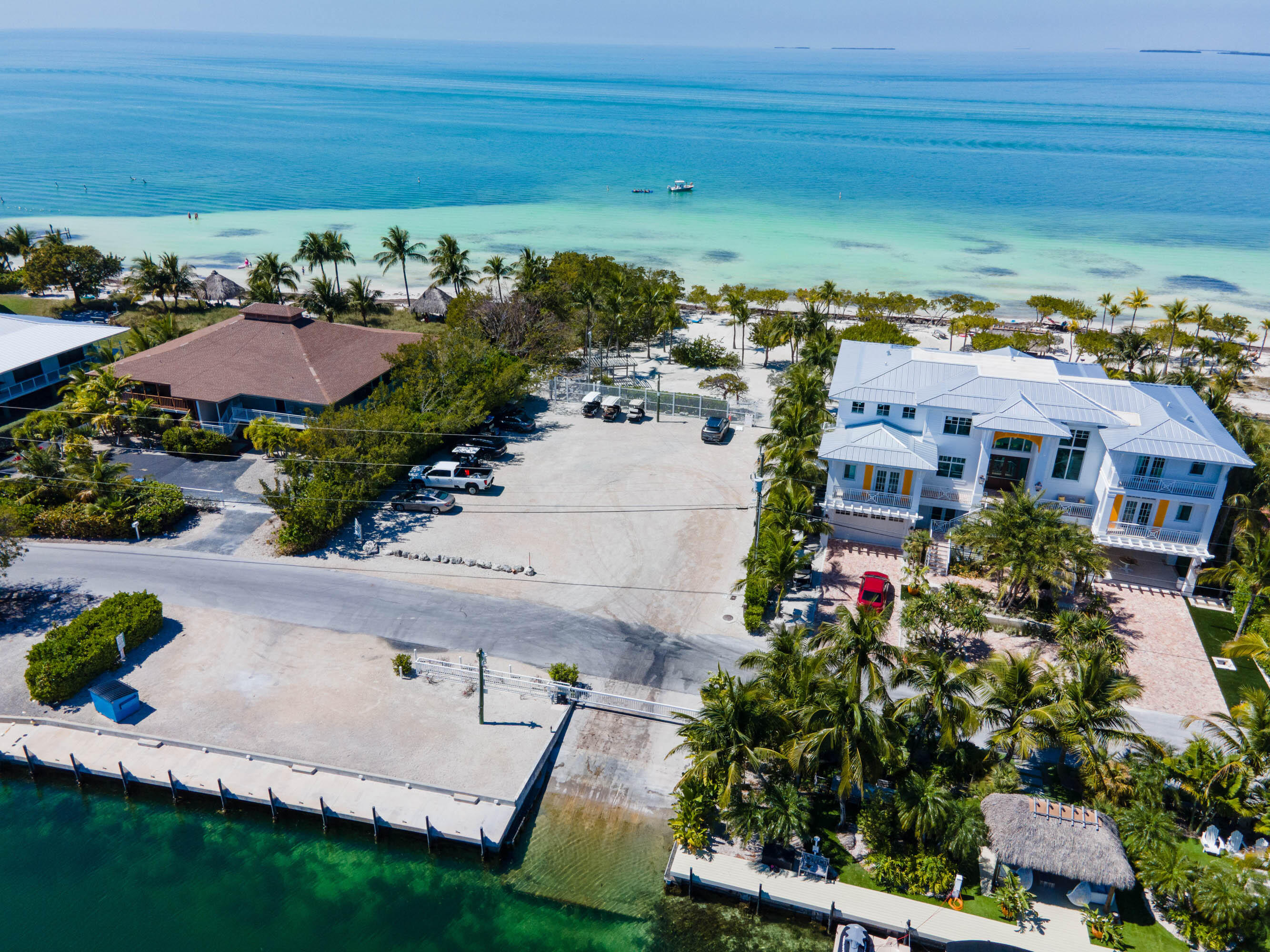 ISLAMORADA, Florida, 33036, United States, 3 Bedrooms Bedrooms, ,2 BathroomsBathrooms,Residential,For Sale,1828100