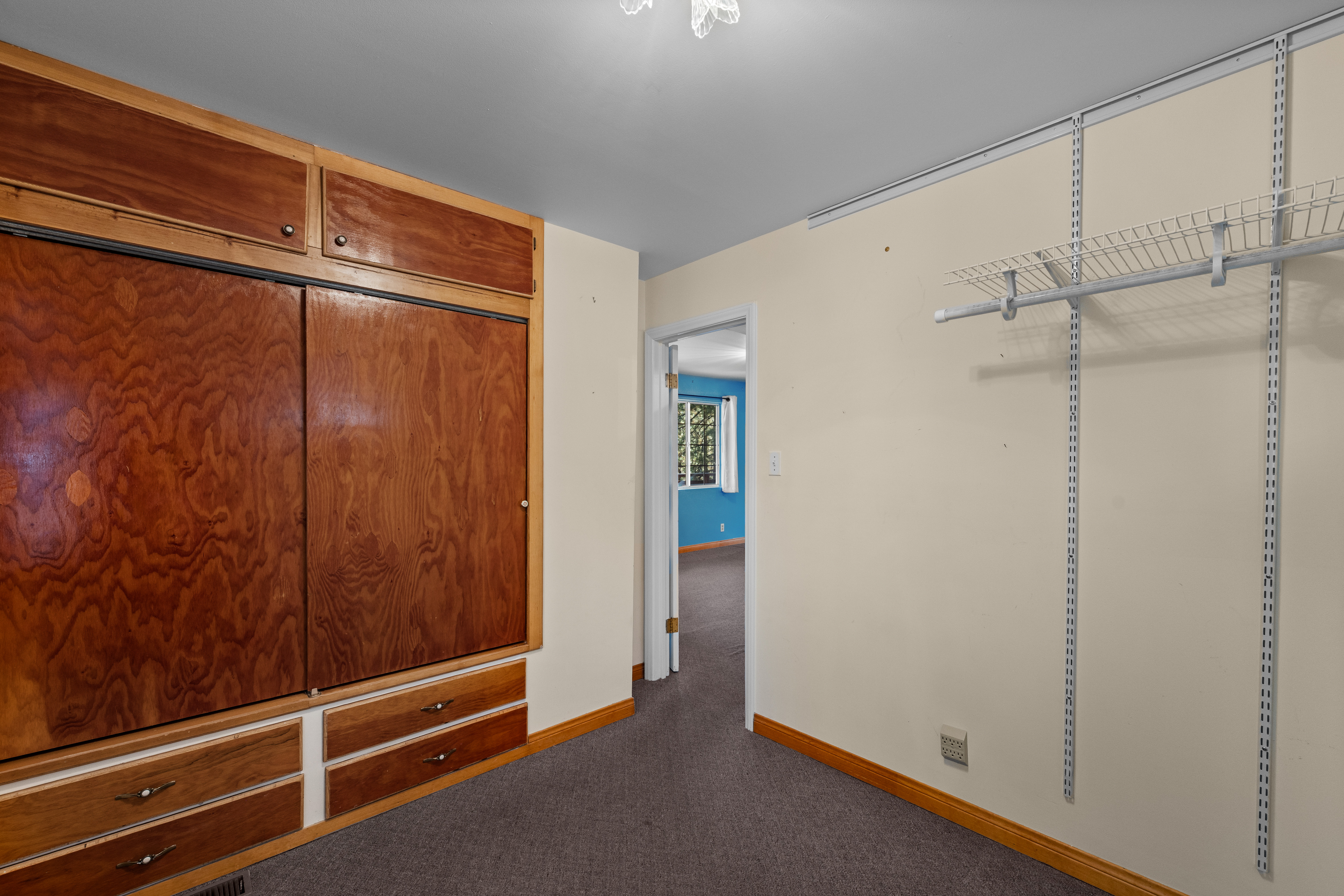  39251 Cedar Dell Road, Fawnskin, CA 92333 - 物件實景