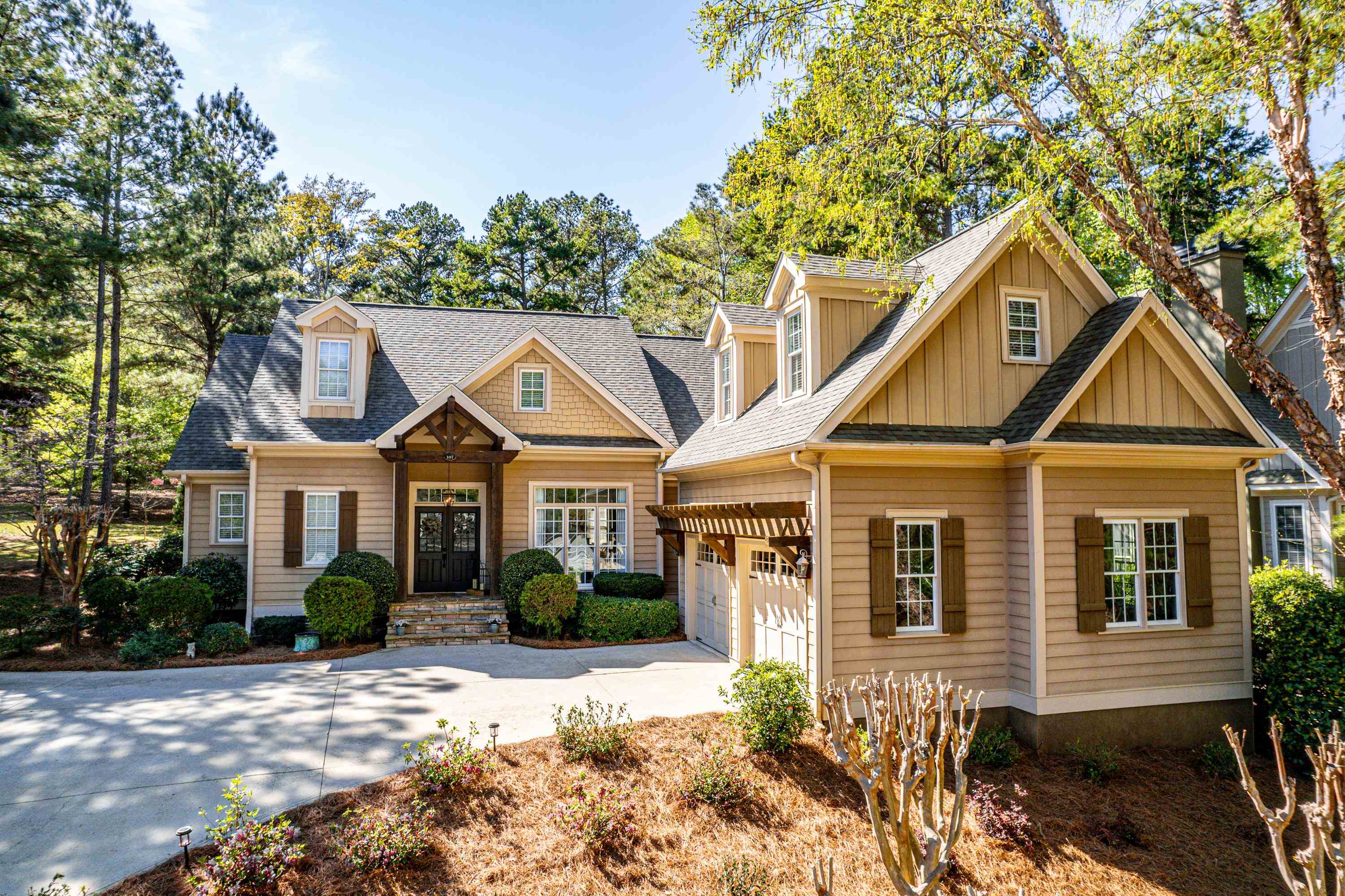Eatonton, Georgia, 31024, United States, 3 Bedrooms Bedrooms, ,4 BathroomsBathrooms,Residential,For Sale,1885439