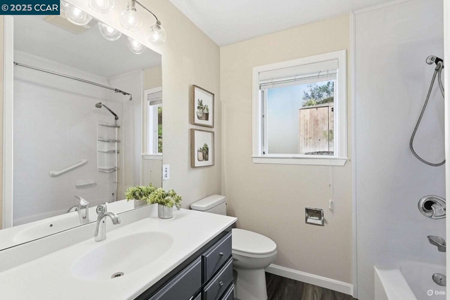 Danville, California, 94526, United States, 5 Bedrooms Bedrooms, ,3 BathroomsBathrooms,Residential,For Sale,1990920