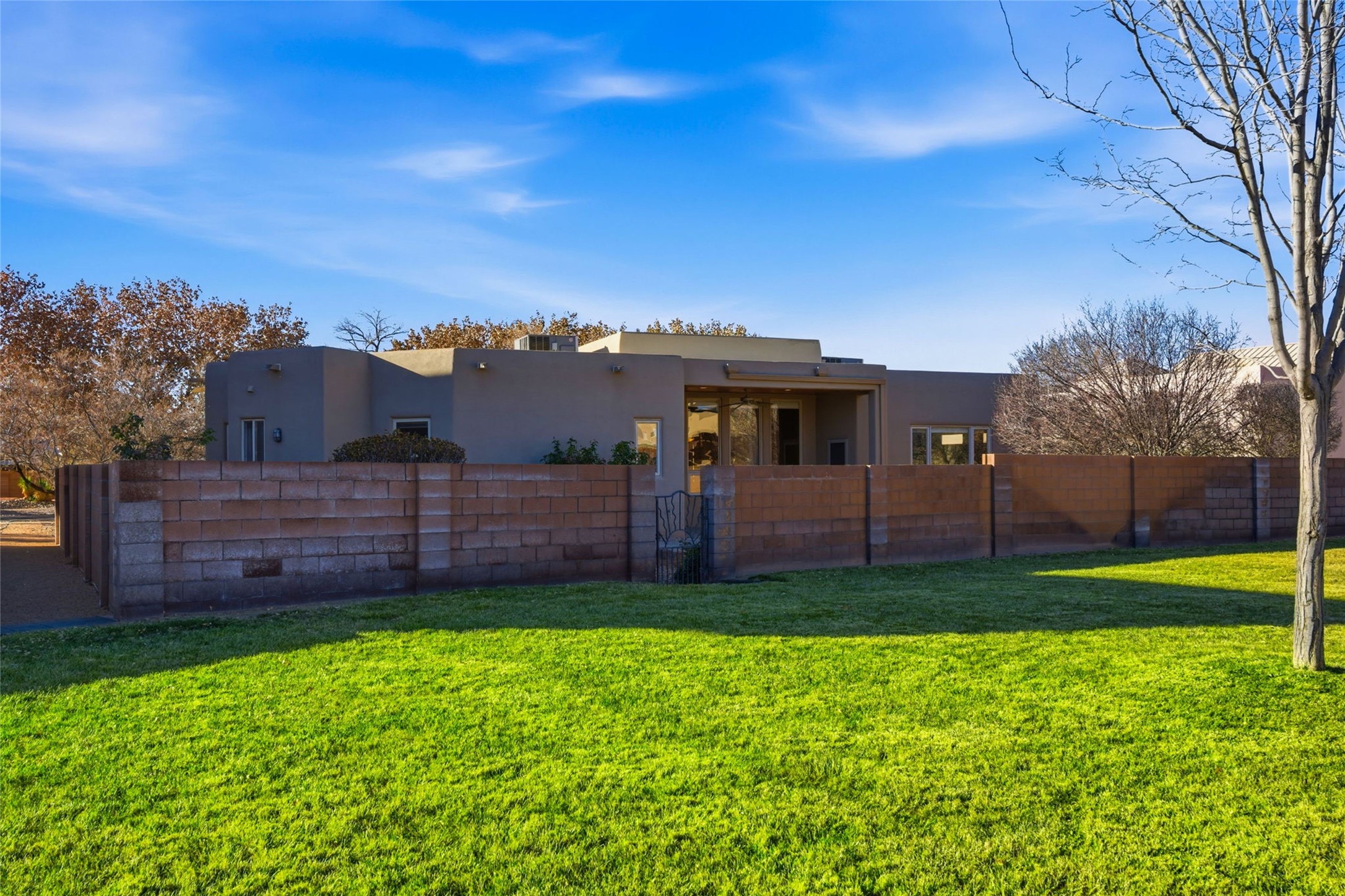  500 Laguna Seca Lane NW - 物件實景