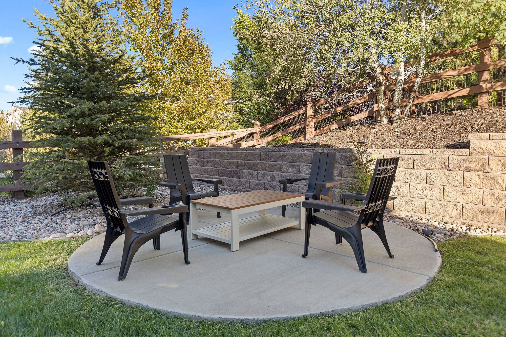  Luxury and comfort come together in this expansive ranch-style home - 物件實景