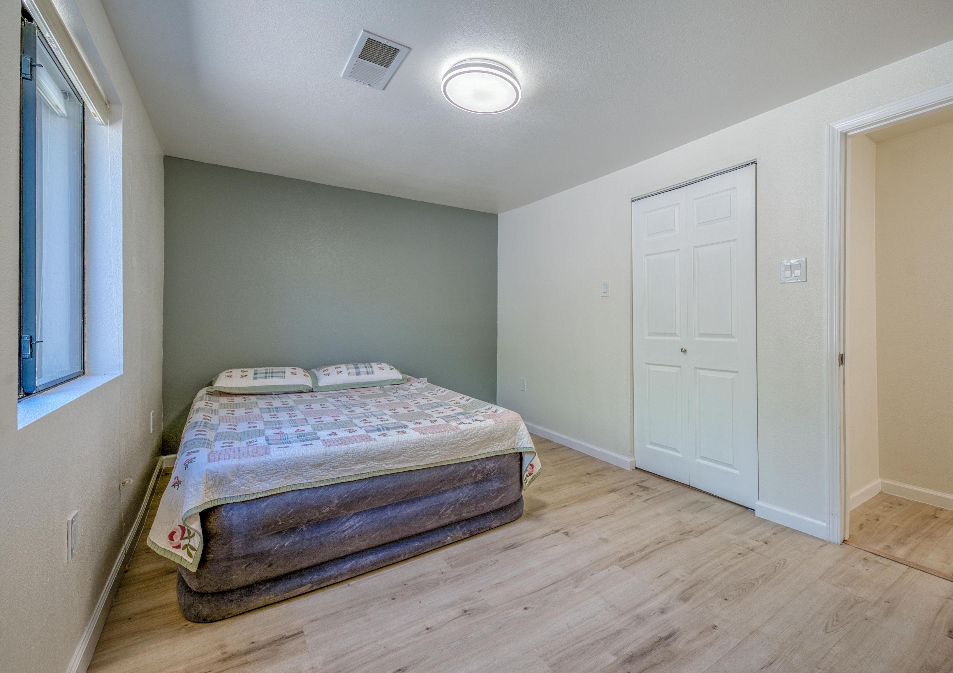 High Rolls, New Mexico, 88325, United States, 4 Bedrooms Bedrooms, ,3 BathroomsBathrooms,Residential,For Sale,1984100