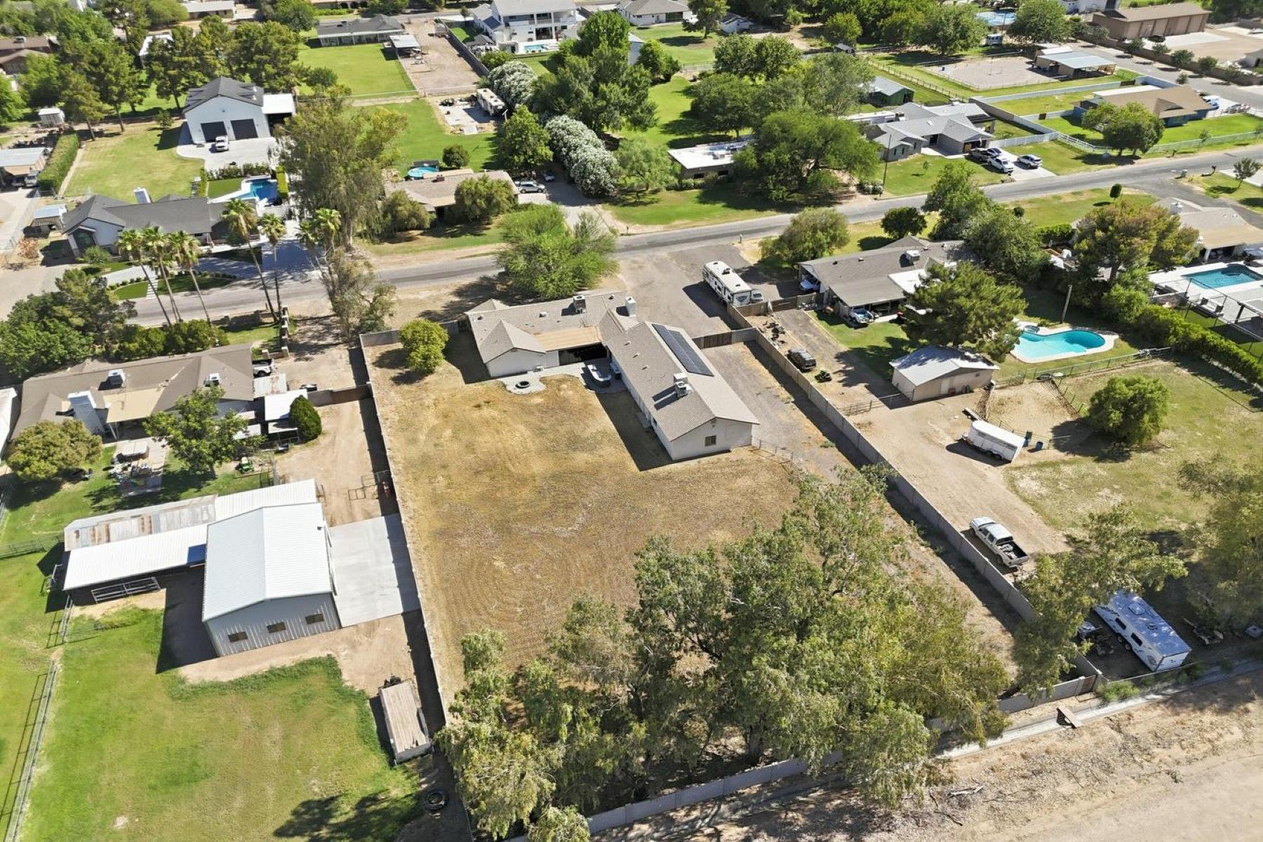  2266 E Willis Rd  Gilbert, AZ - 物件實景