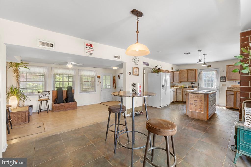 Woodbine, Maryland, 21797, United States, 4 Bedrooms Bedrooms, ,3 BathroomsBathrooms,Residential,For Sale,1921948