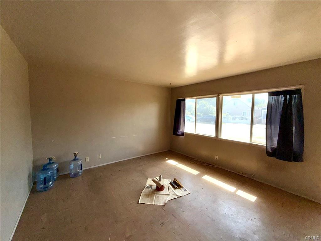 Compton, California, 90221, United States, 9 Bedrooms Bedrooms, ,Residential,For Sale,1982373