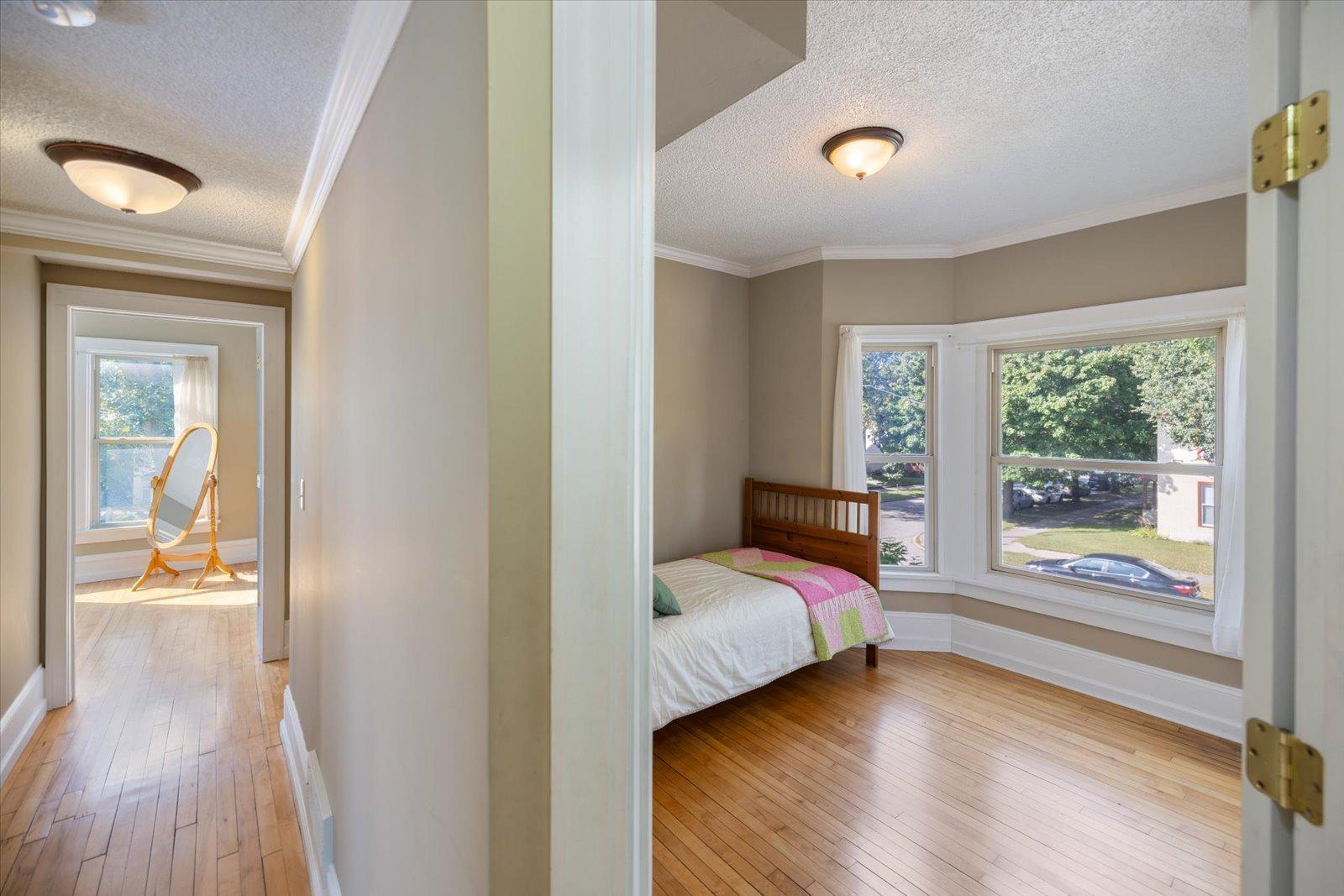 Minneapolis, Minnesota, 55418, United States, 4 Bedrooms Bedrooms, ,2 BathroomsBathrooms,Residential,For Sale,1970458