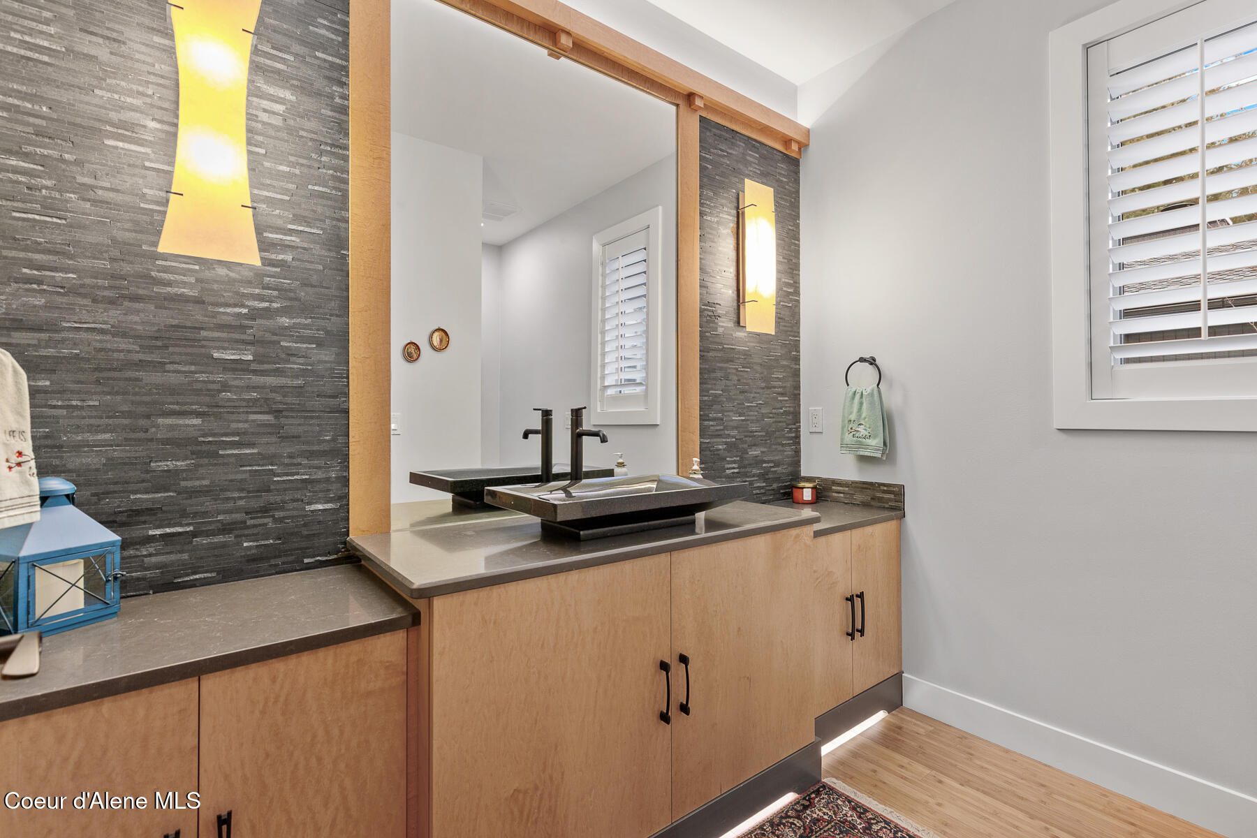 Hayden Lake, Idaho, 83835, United States, 4 Bedrooms Bedrooms, ,4 BathroomsBathrooms,Residential,For Sale,2015111