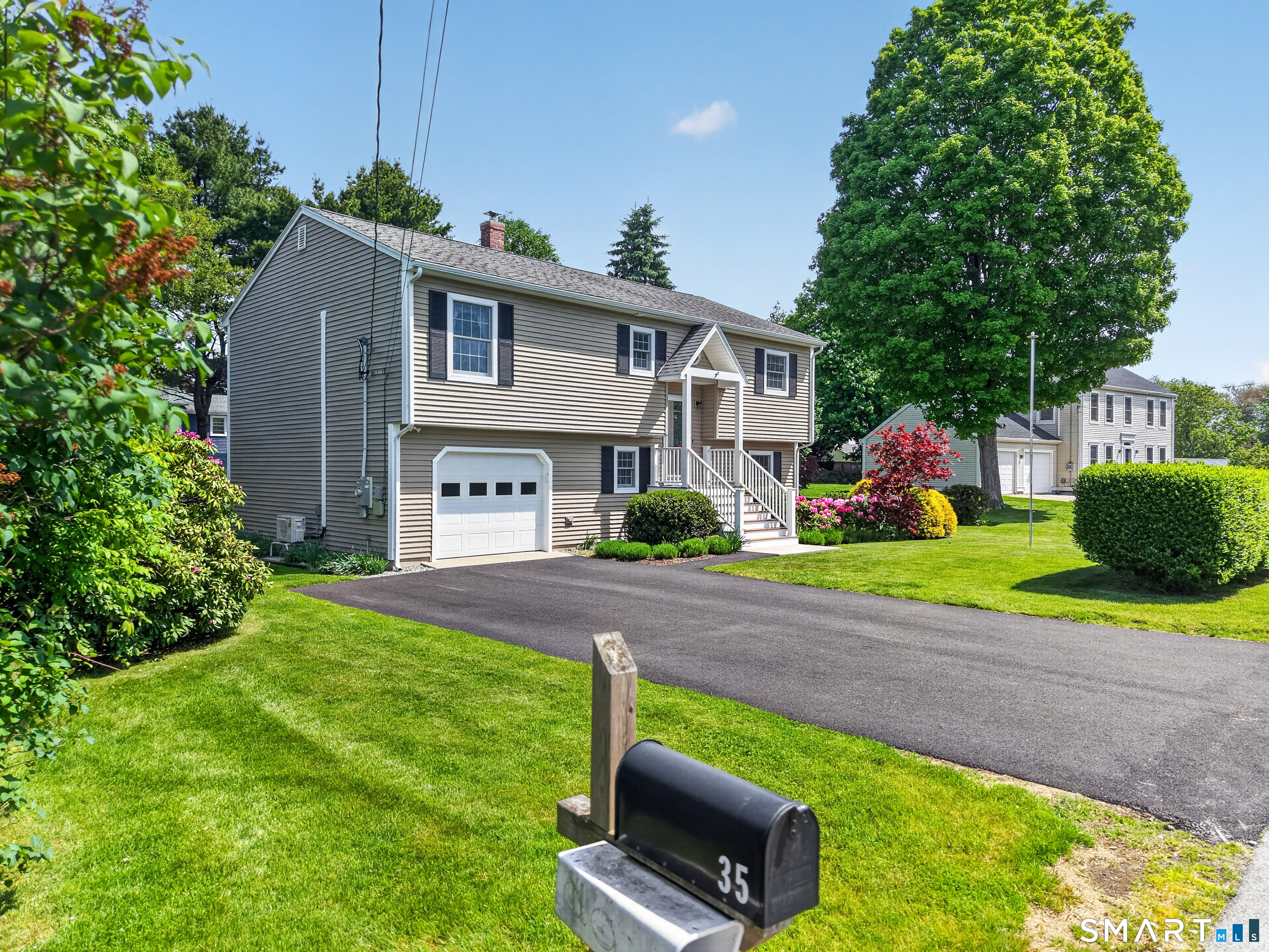 Mystic, Connecticut, 06355, United States, 4 Bedrooms Bedrooms, ,Residential,For Sale,2049370