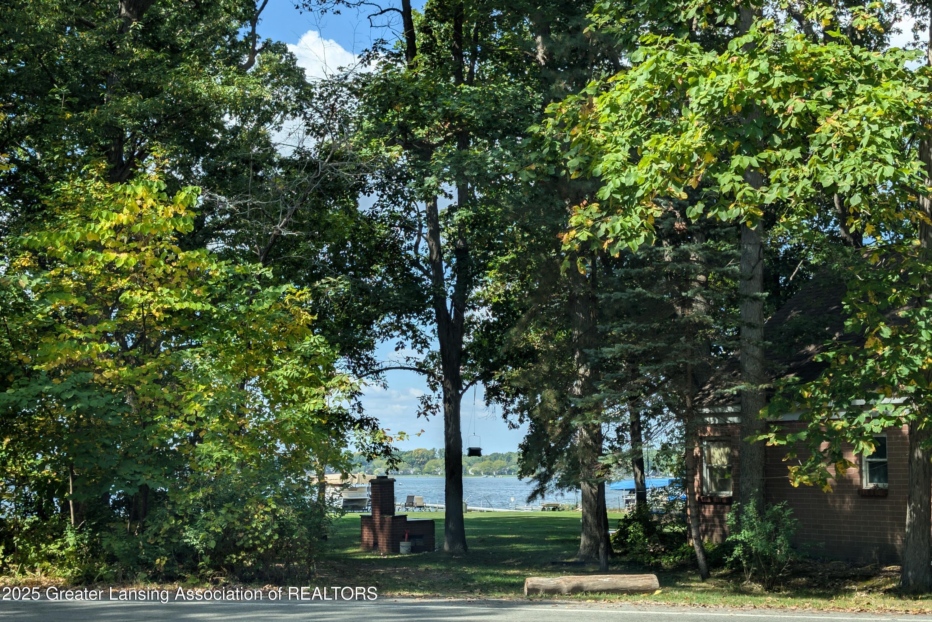 Haslett, Michigan, 48840, United States, 4 Bedrooms Bedrooms, ,4 BathroomsBathrooms,Residential,For Sale,1988994