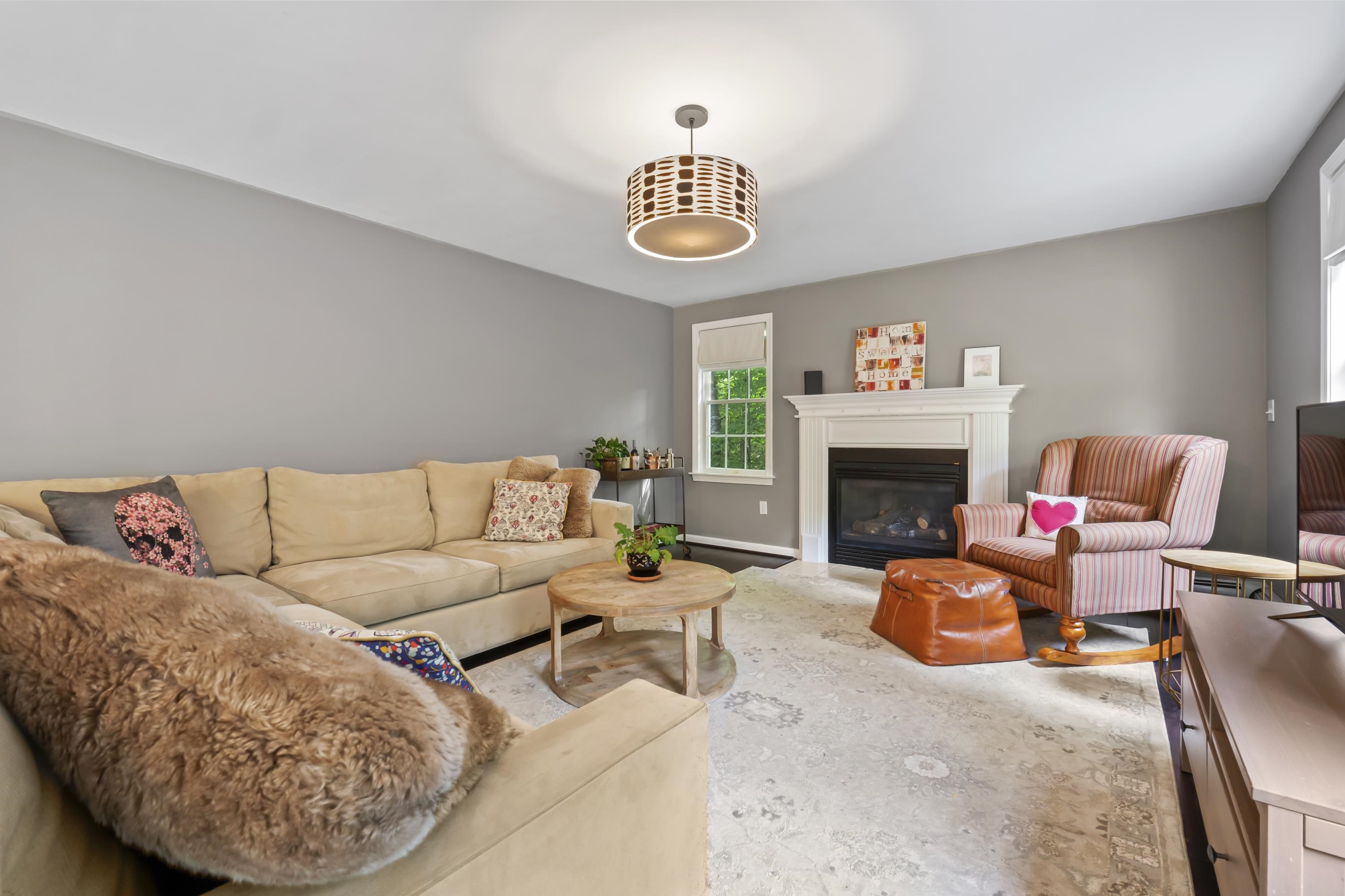 York, Maine, 03909, United States, 3 Bedrooms Bedrooms, ,4 BathroomsBathrooms,Residential,For Sale,1938259
