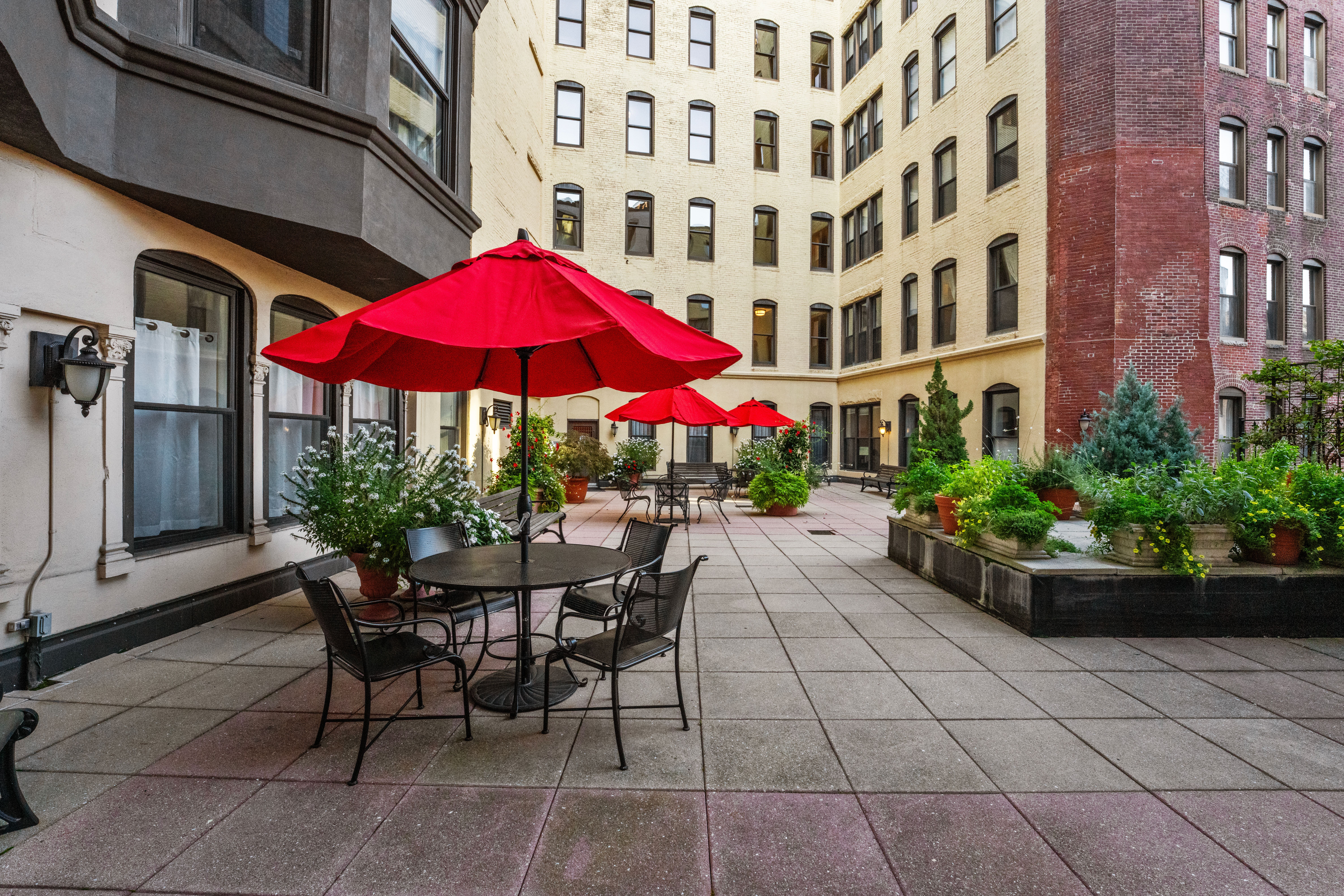  4 Charlesgate East, Unit 404, Boston, MA, 02215 - 物件實景