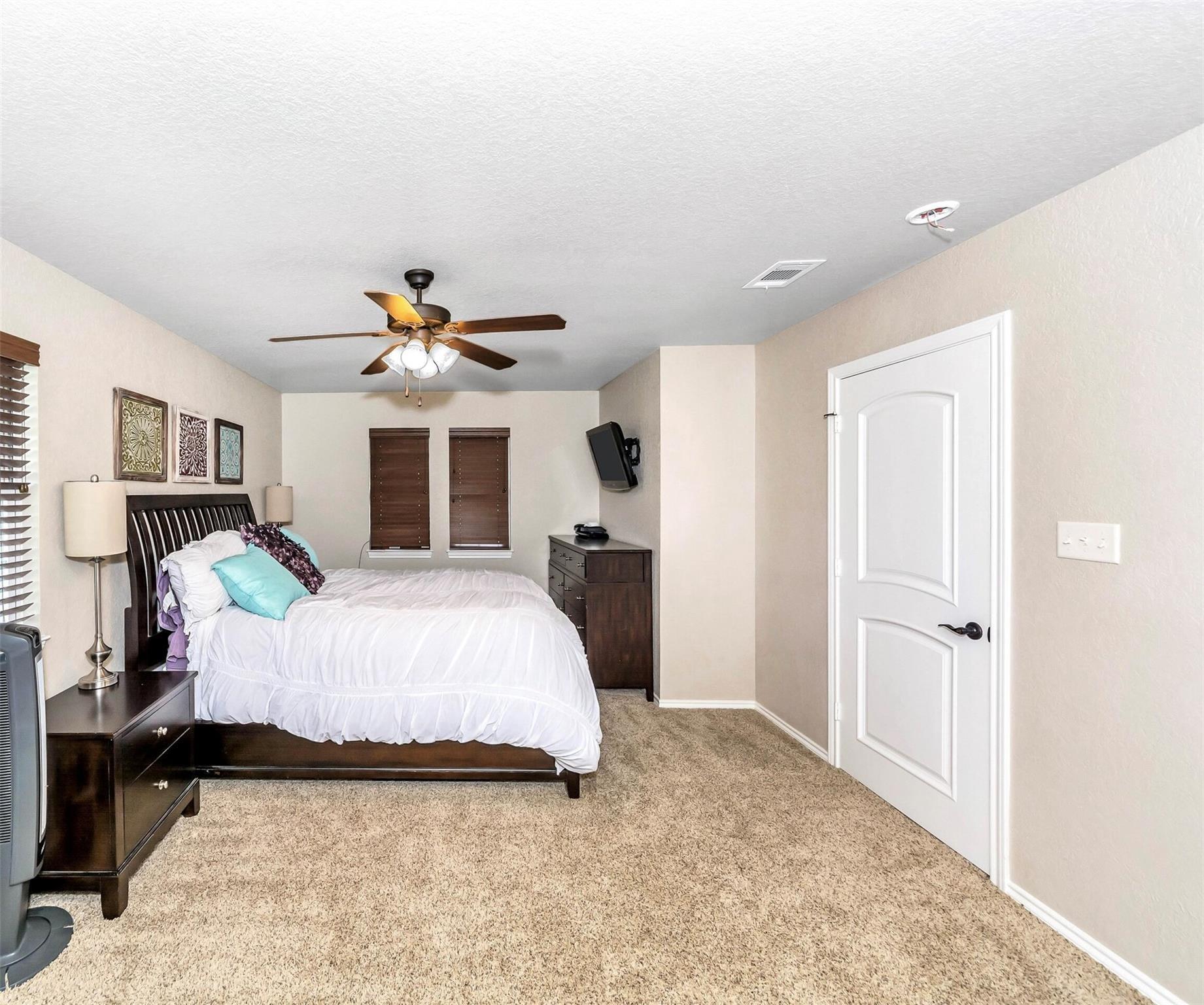 Boyd, Texas, 76023, United States, 4 Bedrooms Bedrooms, ,4 BathroomsBathrooms,Residential,For Sale,1981512