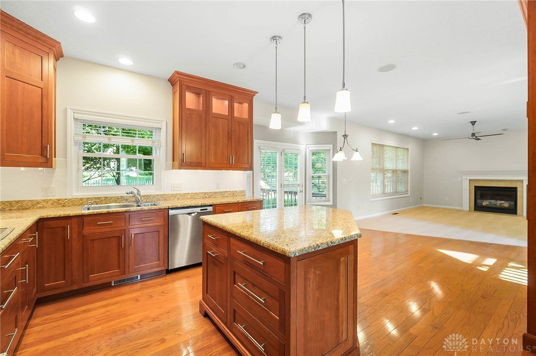 Dayton, Ohio, 45458, United States, 5 Bedrooms Bedrooms, ,4 BathroomsBathrooms,Residential,For Sale,1975816