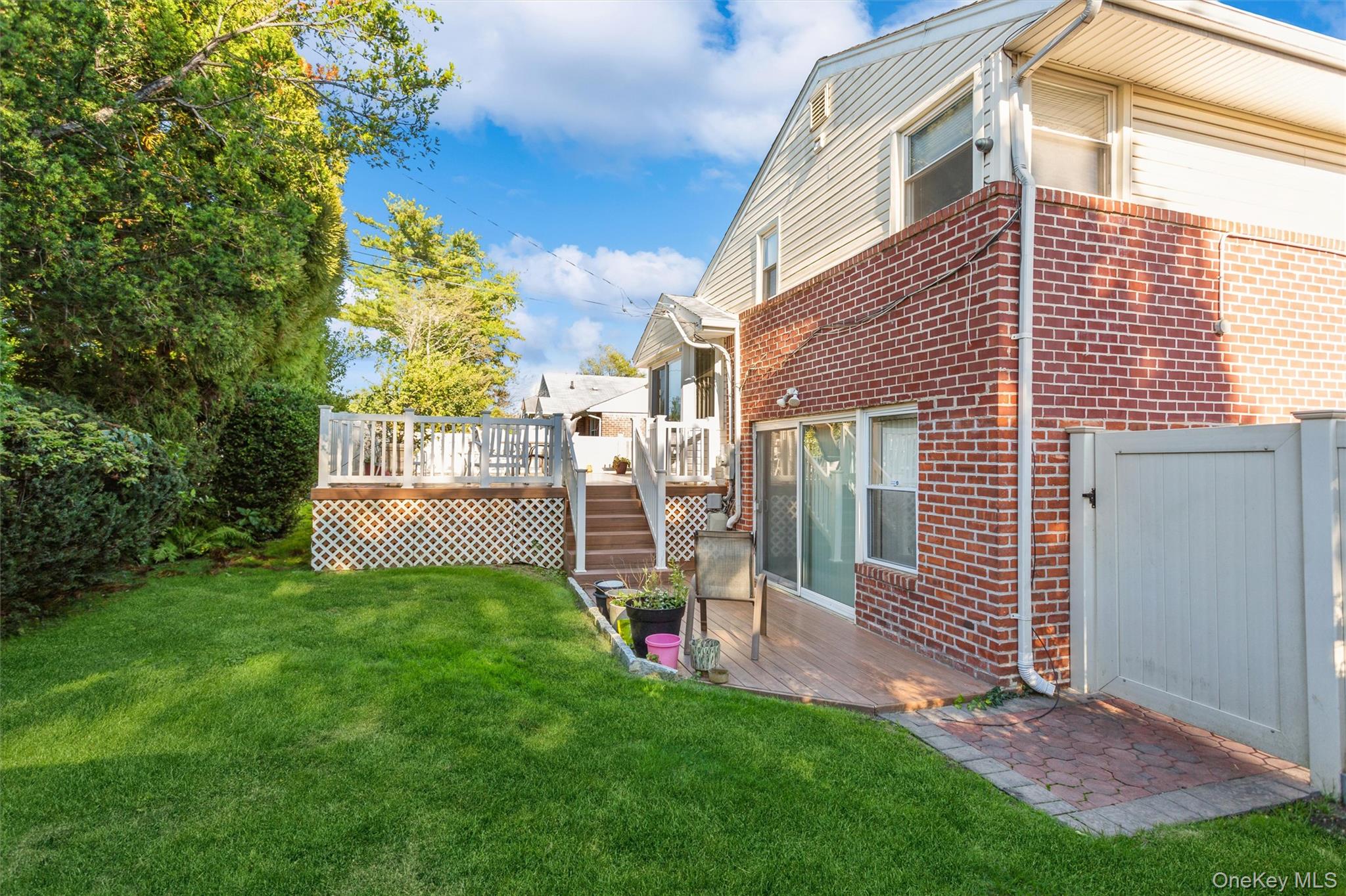 Jericho, New York, 11590, United States, 3 Bedrooms Bedrooms, ,3 BathroomsBathrooms,Residential,For Sale,1960568